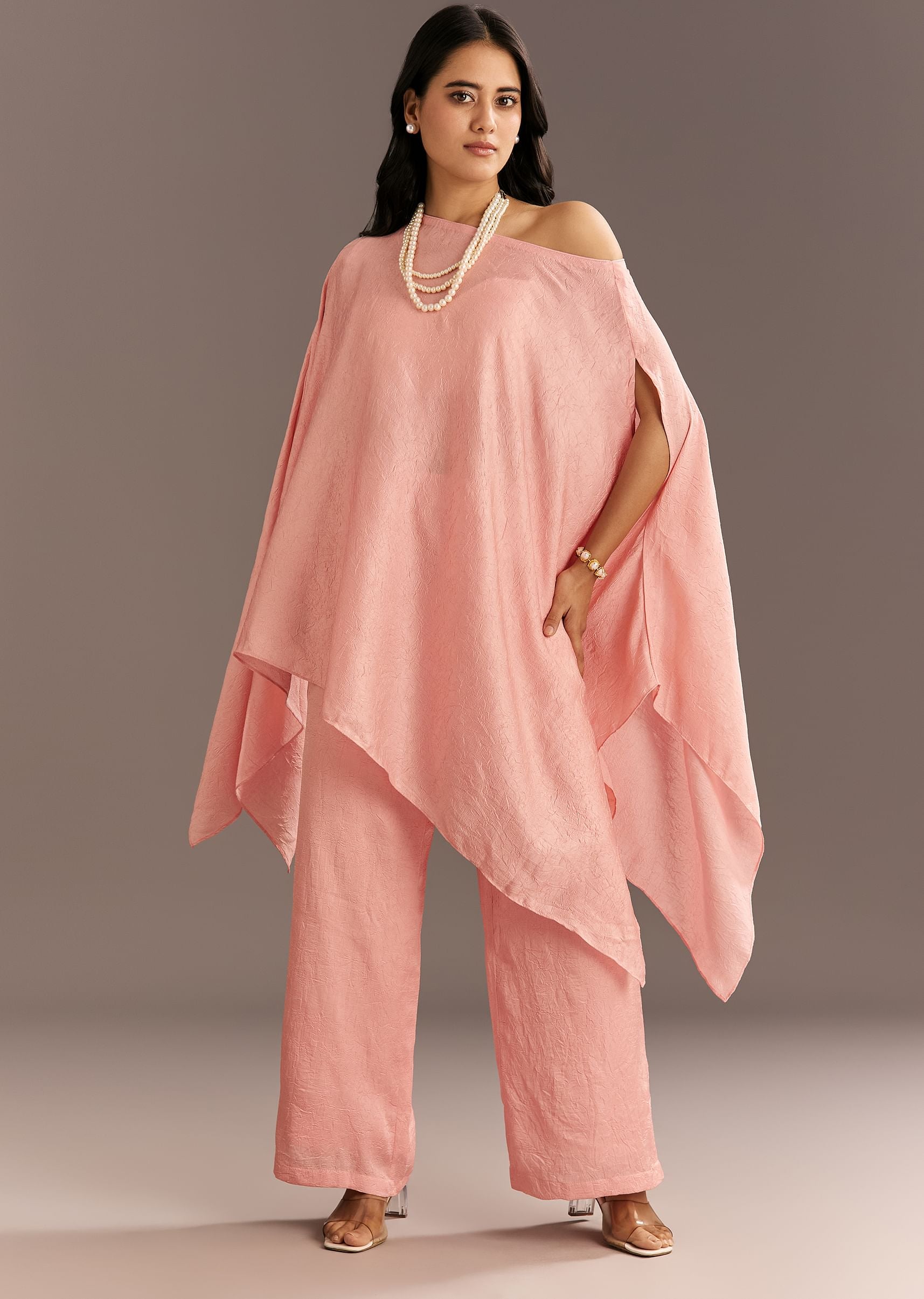 pink-crush-silk-one-shoulder-kurta-with-pearl-neckpiece-sg312713-4_13476092-9b4d-4608-bcbb-964f36ca915b.jpg