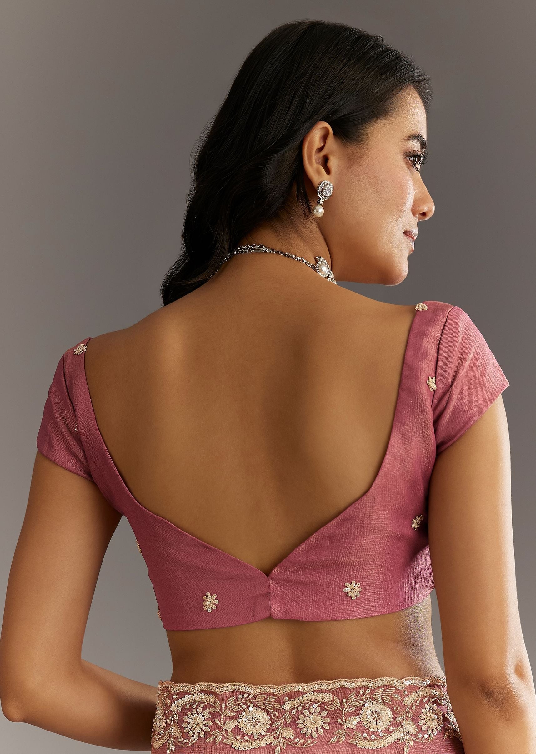 pink-crushed-tissue-floral-embroidered-saree-with-cutdana-an-sg283247-8_8c4aa9a0-7e6f-49a9-8365-fb533eb53a2b.jpg