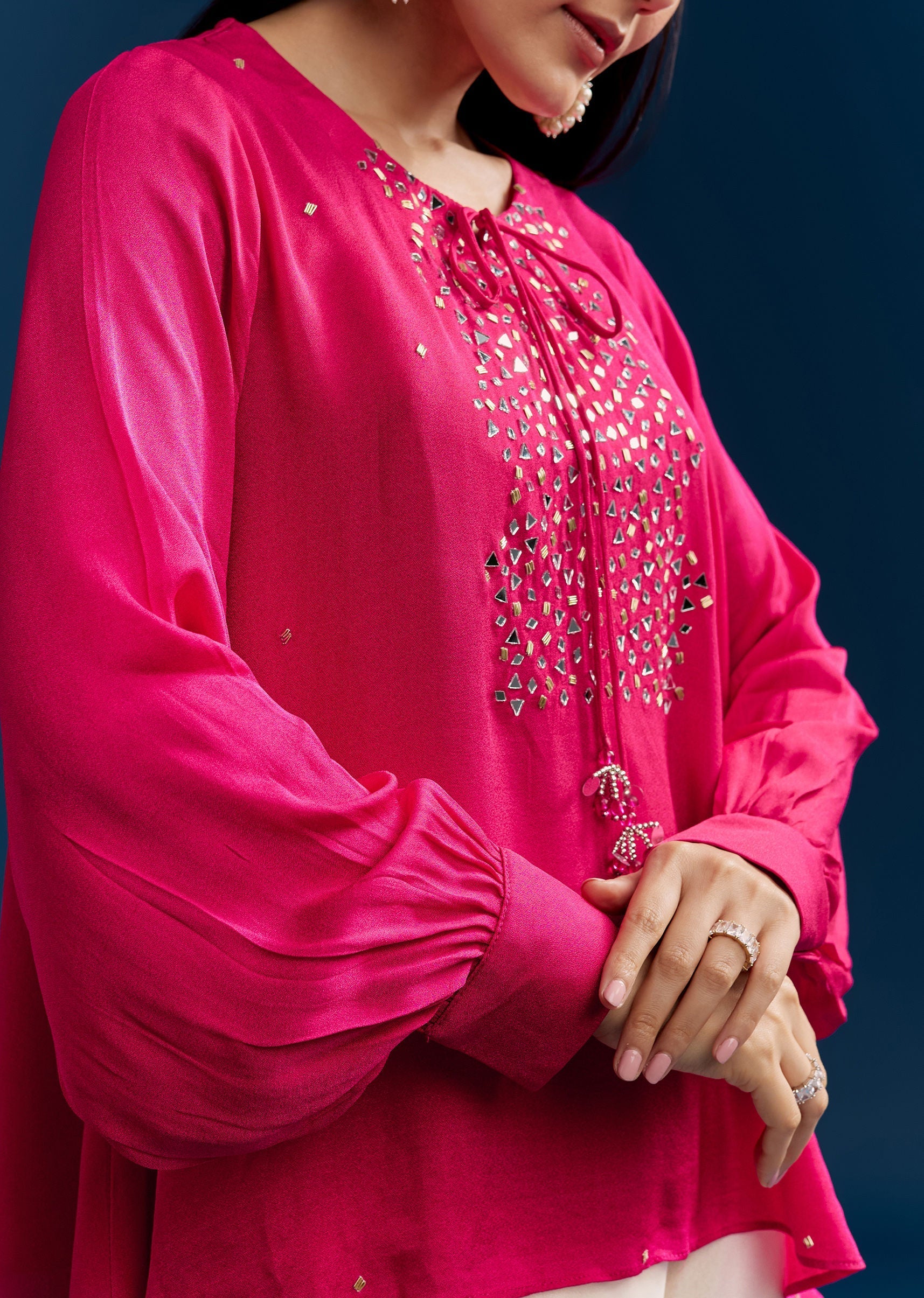 pink-georgette-crop-top-with-mirror-work-sg325173-2_ecab9403-c250-42a1-92e2-724300e7dd3e.jpg