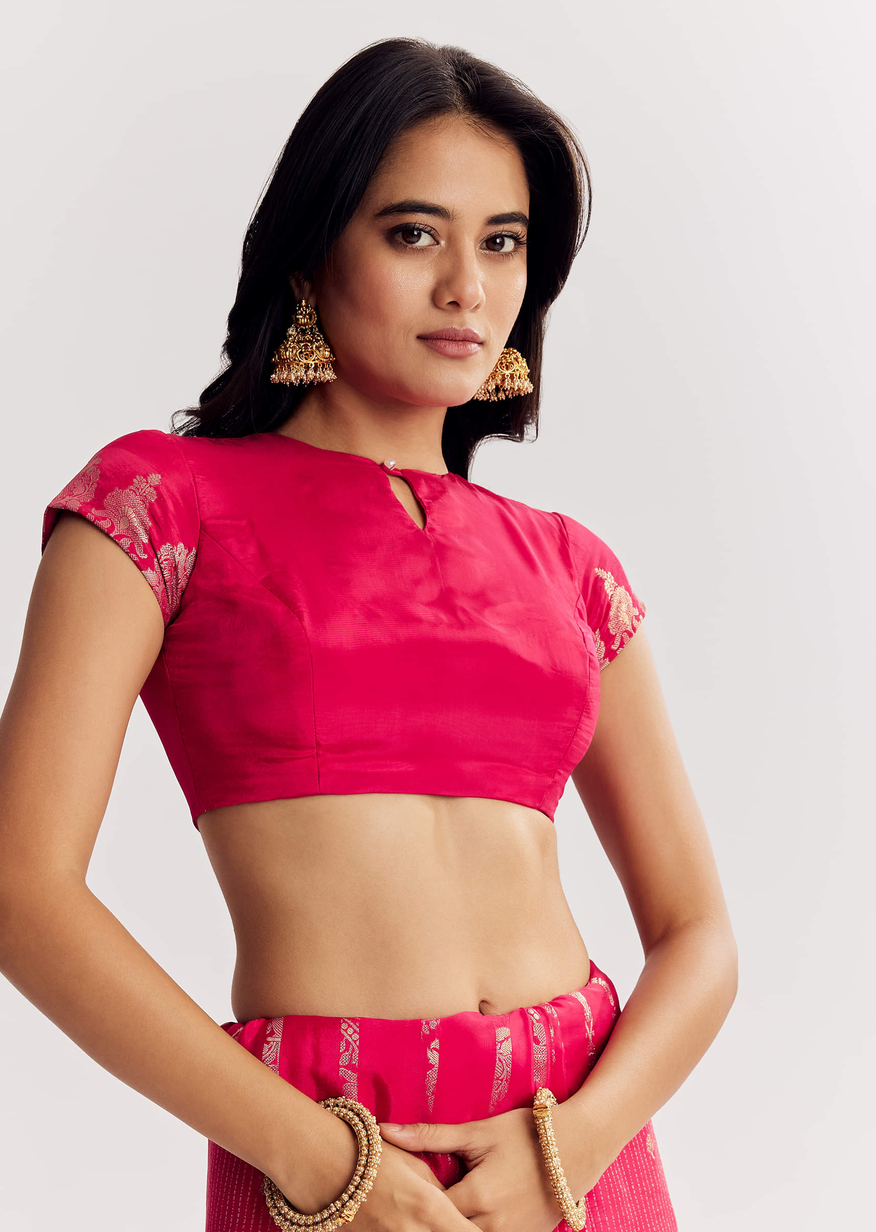 pink-georgette-lurex-saree-with-brocade-butti-and-gota-patti-border-sg316248-7_d0d2b670-804d-4fde-961c-92f590df6942.jpg