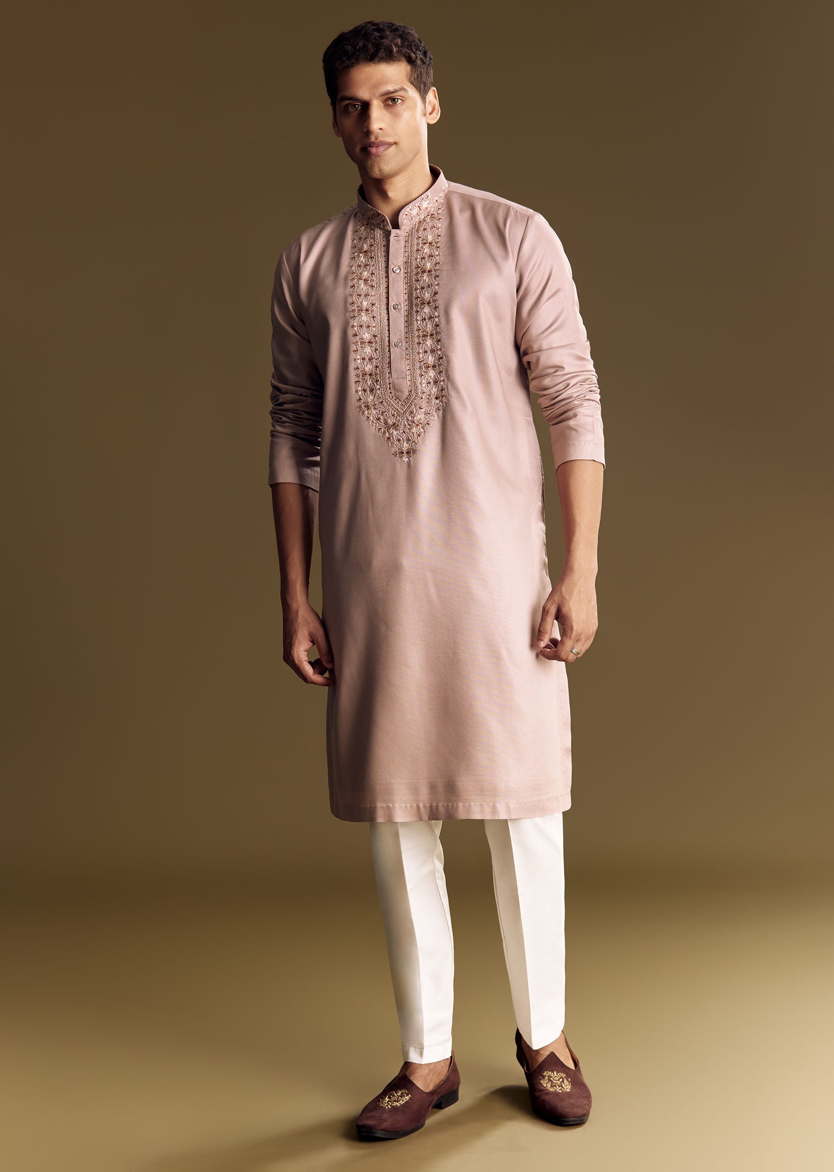 pink-modal-kurta-set-with-thread-work-sg322084-4_f0408fe6-caf6-4e86-b079-afbb3918933f.jpg
