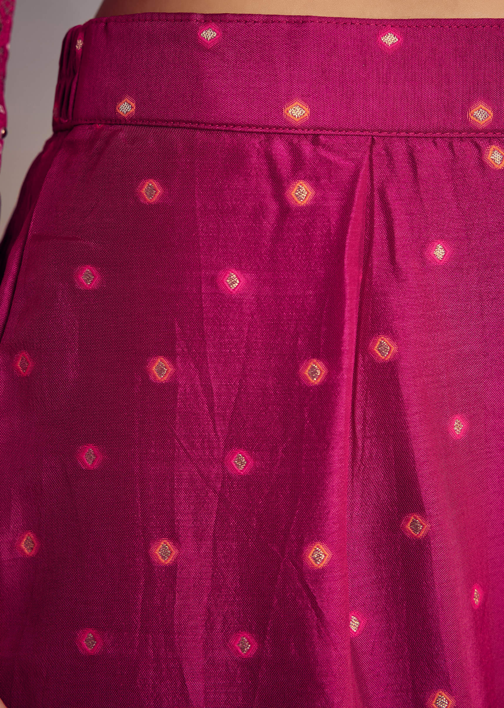 pink-ombre-bandhani-anarkali-suit-with-zardosi-neckline-sg316482-6_b60090c8-2e57-4ab4-9170-e7b1b127741a.jpg