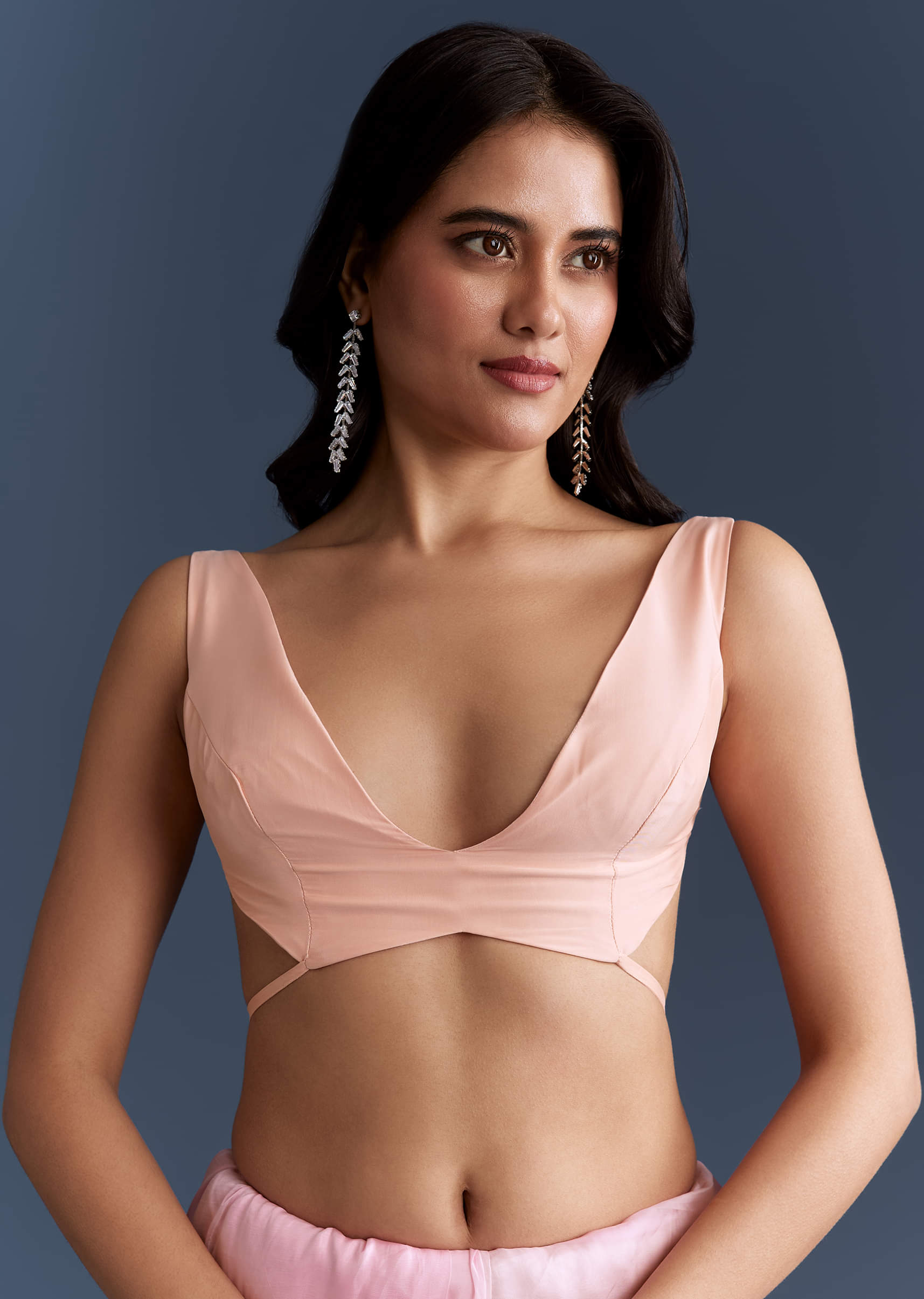 pink-organza-saree-with-cutdana-and-sequins-work-sg338774-8.jpg