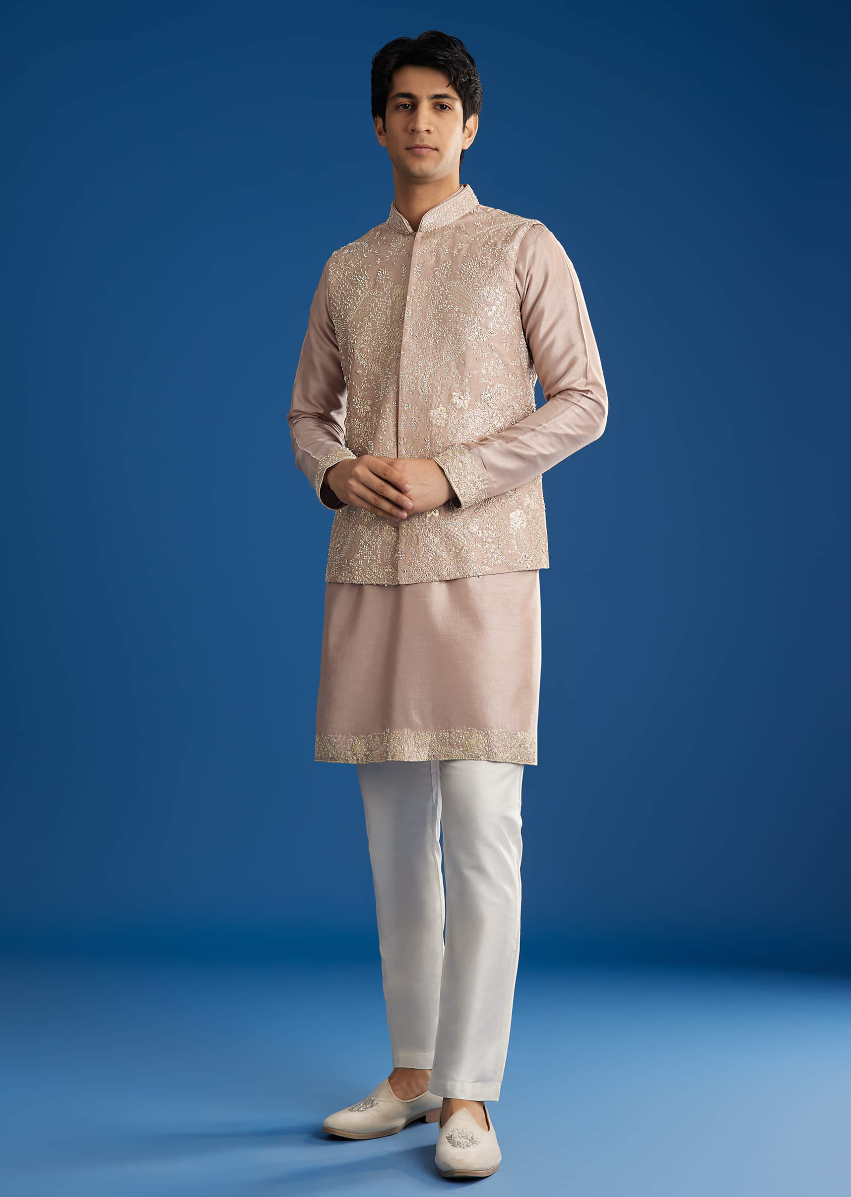 pink-rawsilk-jacket-kurta-set-with-zari-sequins-and-cut-dana-sg323424-5_aecac86e-d62c-4e64-b303-99941a8a518c.jpg