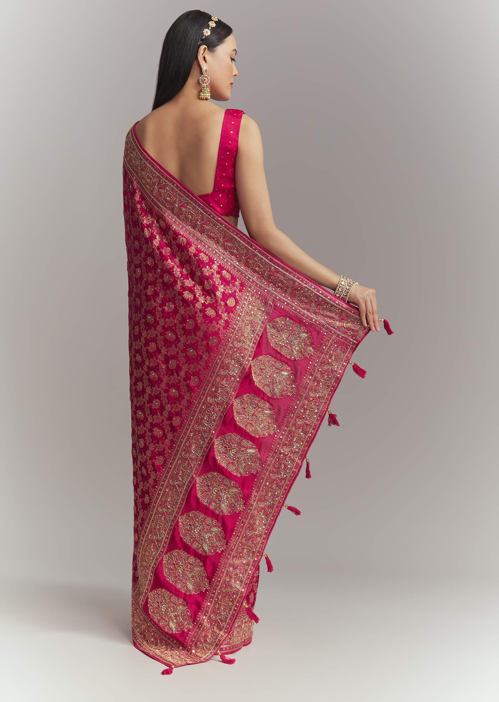 pink-silk-embroidered-saree-with-heavy-hand-embroidery-sg338655-4.jpg