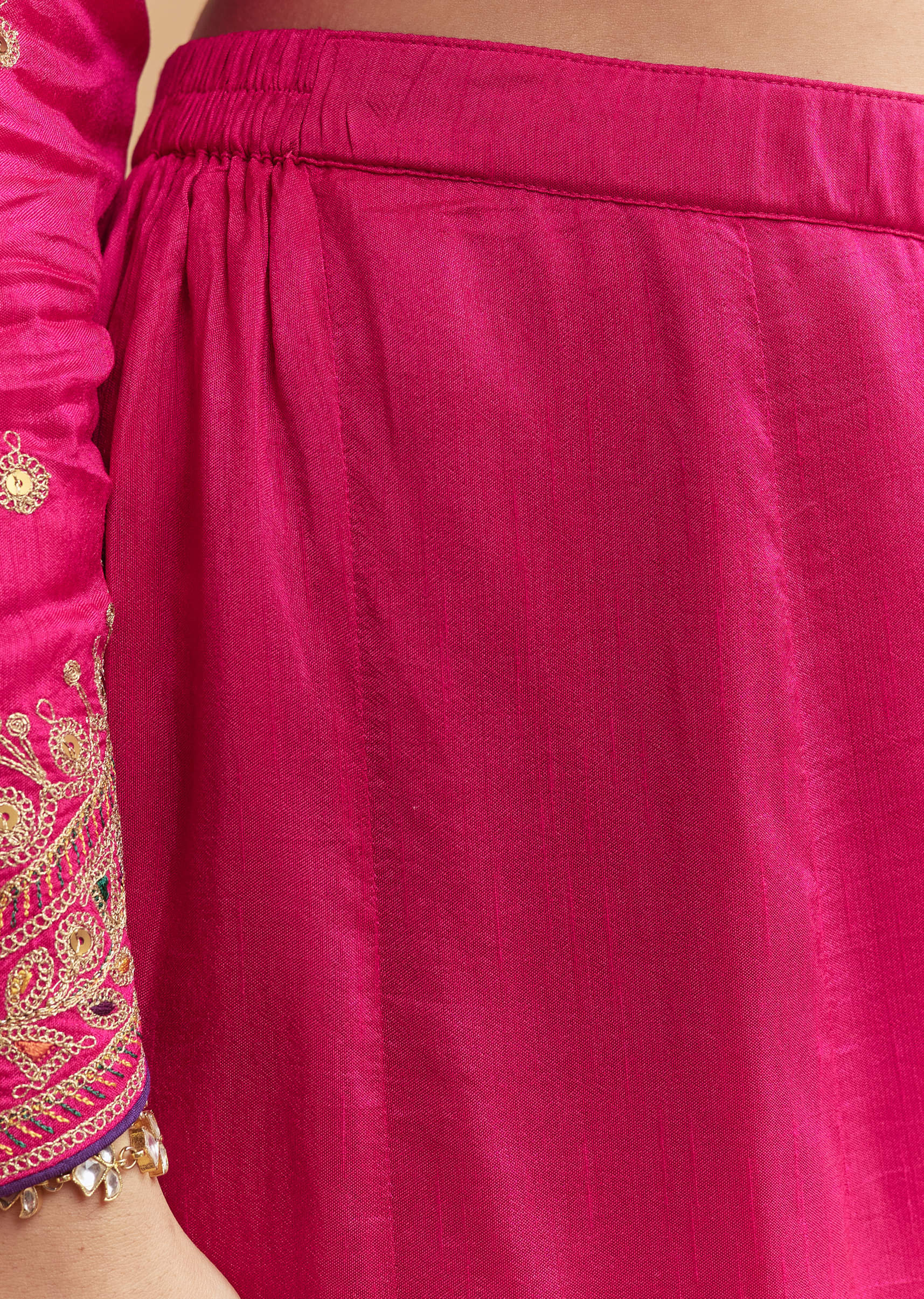 pink-silk-palazzo-suit-with-intricate-zari-work-sg331598-6.jpg