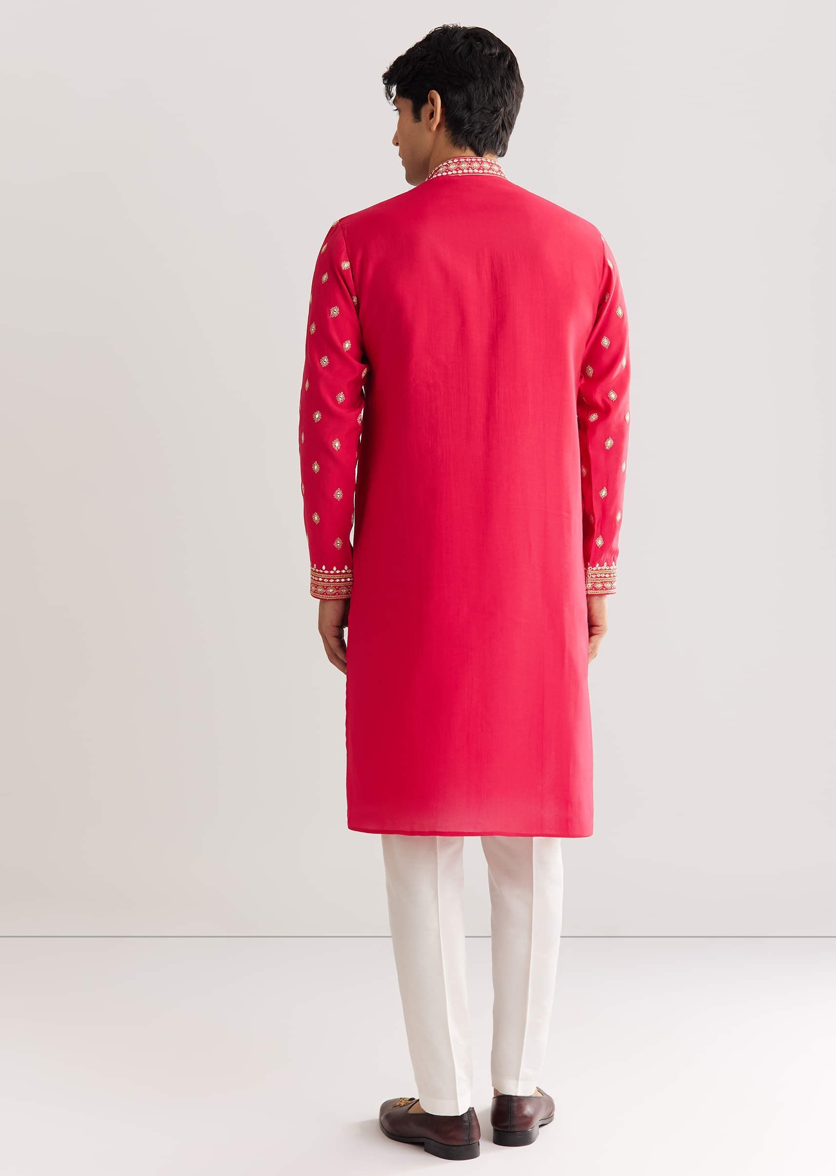 pink-silk-yoke-embroidered-kurta-set-with-gotta-and-resham-work-sg309113-5_1_5a515957-632b-42a6-97c8-6a947a498225.jpg