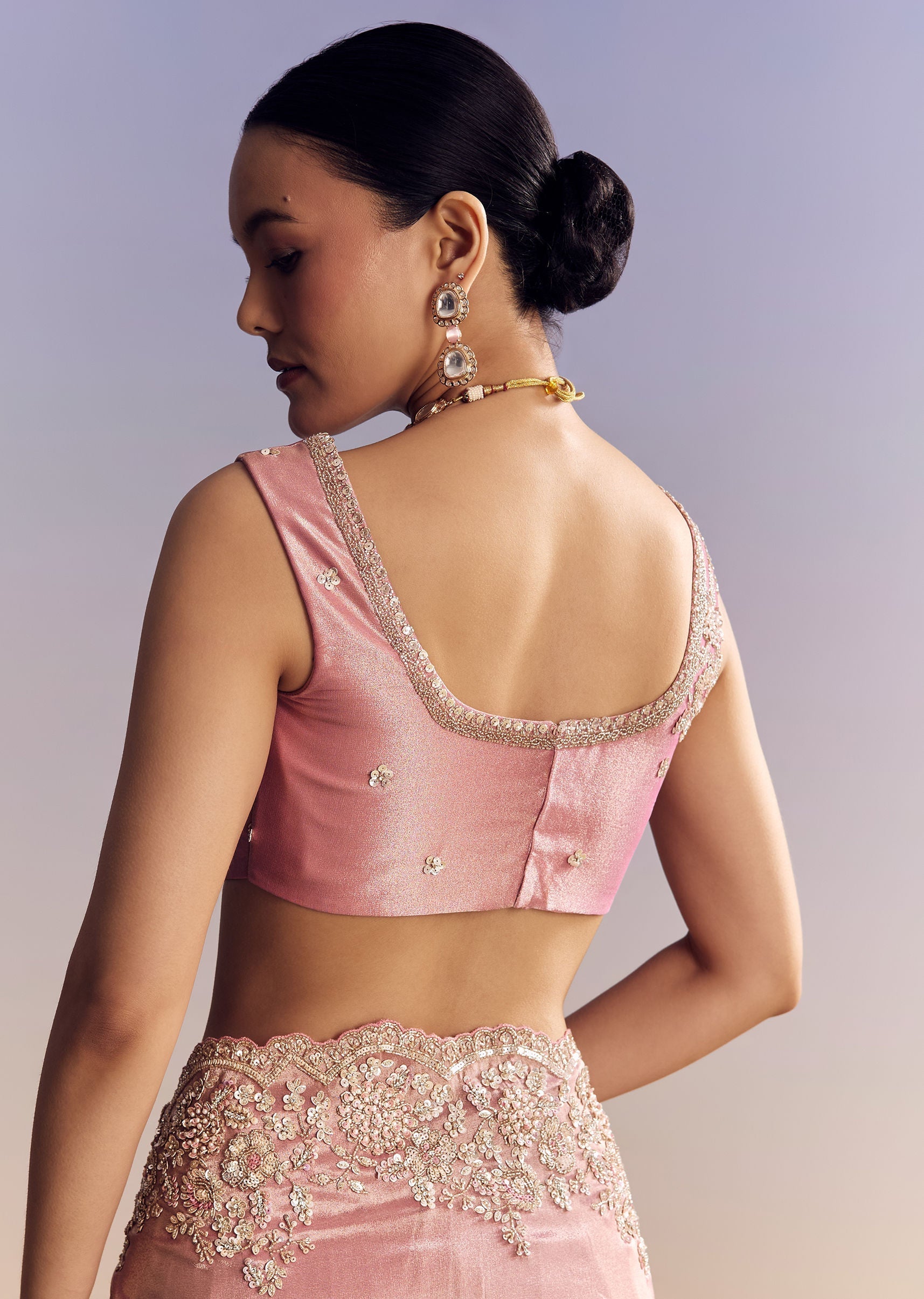 pink-tissue-silk-saree-with-scalloped-border-sg317942-8_83c49d1b-1d87-48cf-aad0-ad1f12cbfc44.jpg