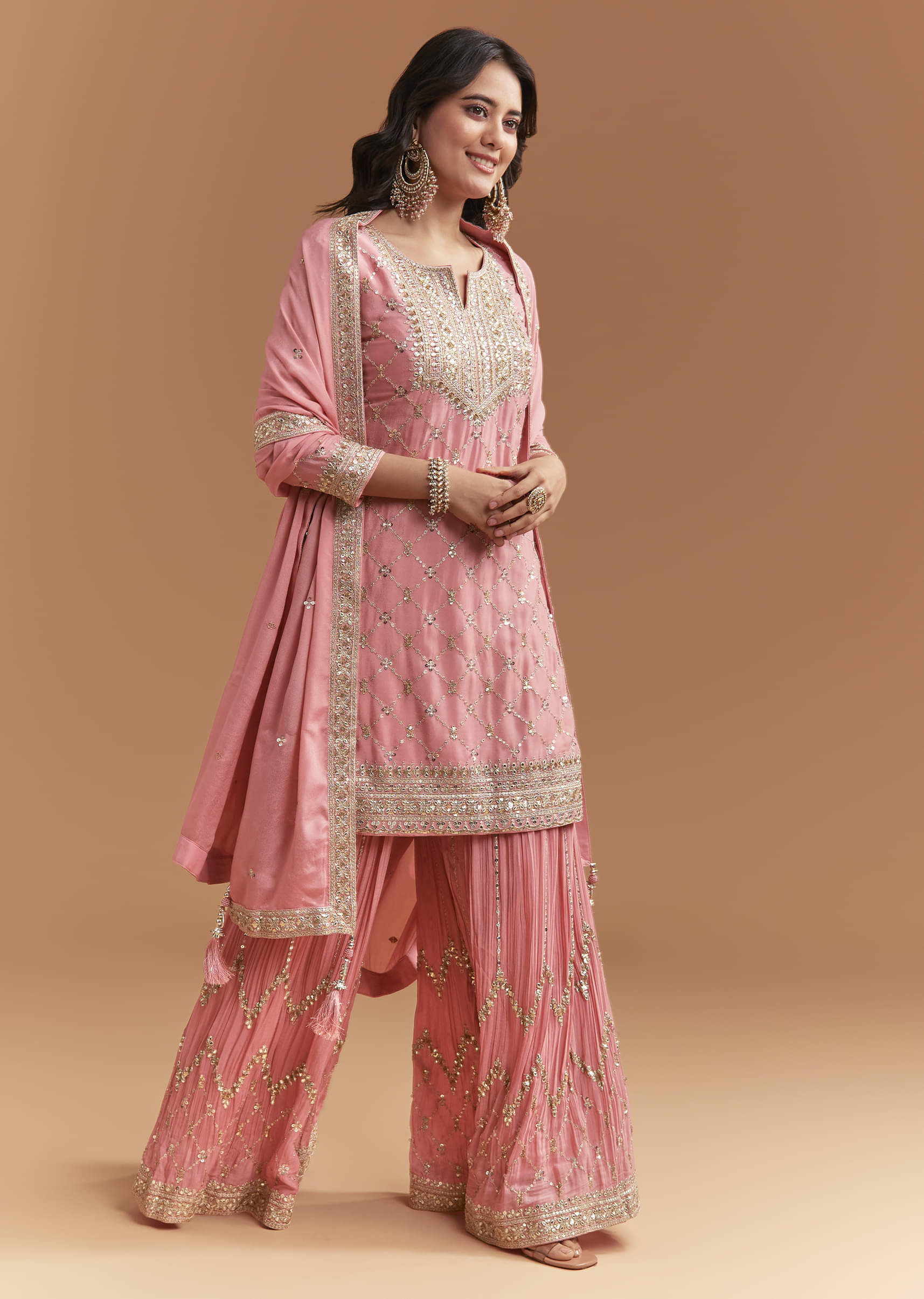 pink_chinon_palazzo_suit_with_intricate_hand-sg347794-6_3.jpg