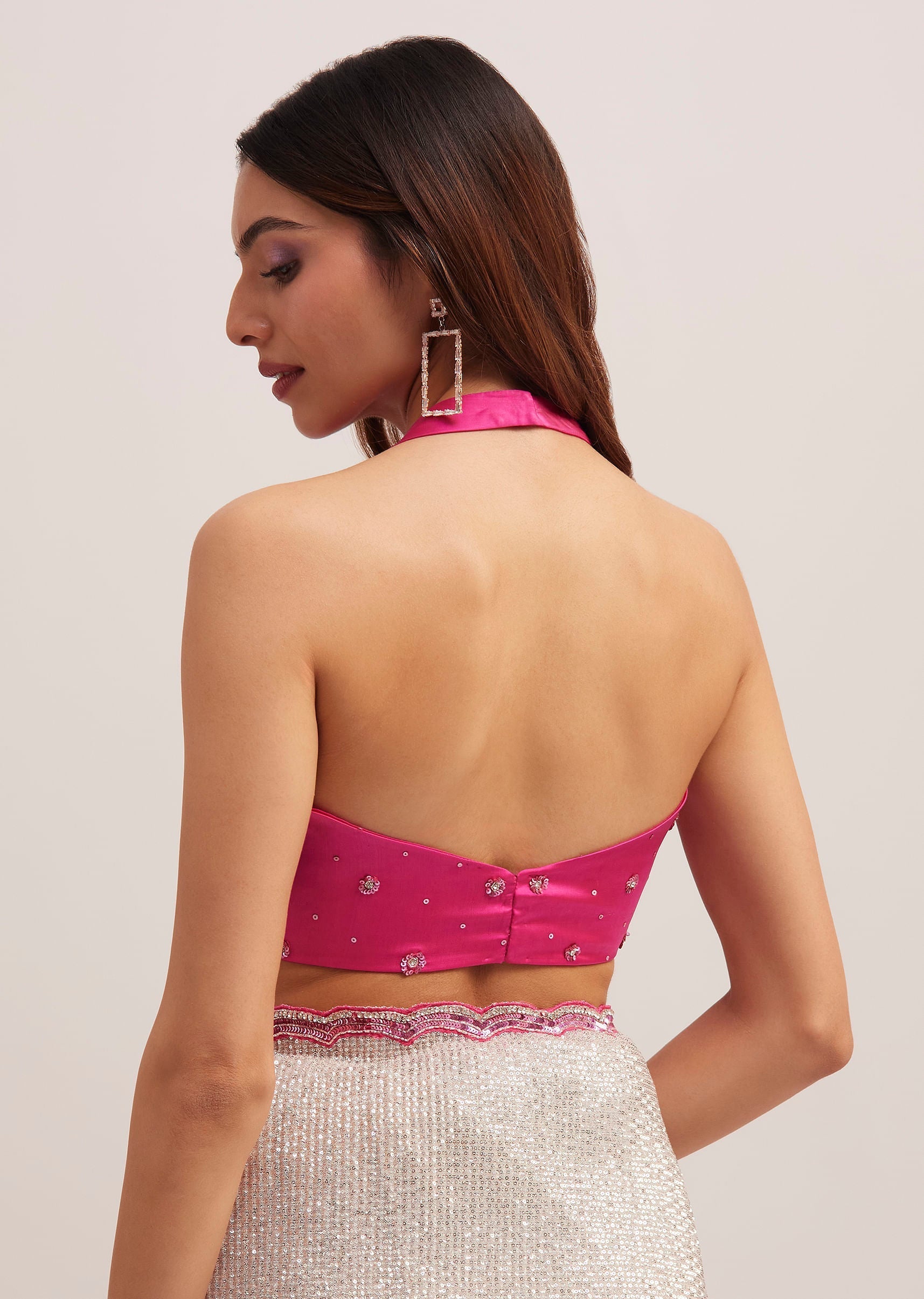 pink_dual_shaded_sequins_saree_with_scallop_border-sg261253_16_ae55bfd1-c5ae-4bb0-892e-5aa9b7111c74.jpg