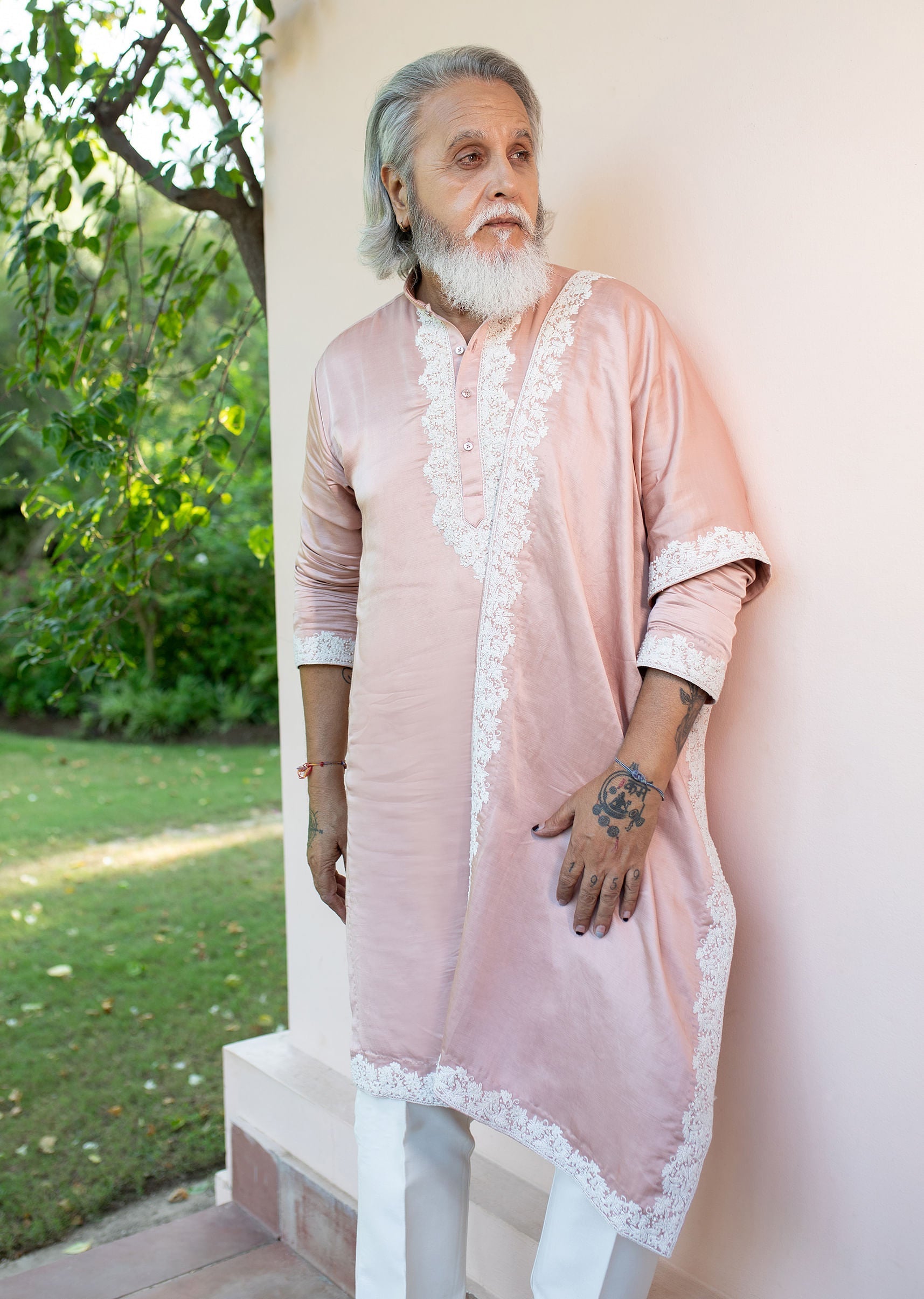pink_embroidered_kurta_with_dupatta-sg229054_3_f962b49f-6640-471f-84f4-89deca578c68.jpg