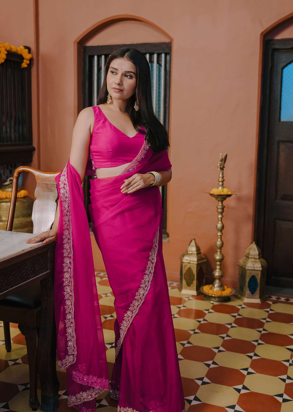 pink_organza_saree_with_cutdana_embroidery-sg166480_5486b48d-dd00-4eb0-ab54-5d8fd69a4718.jpg