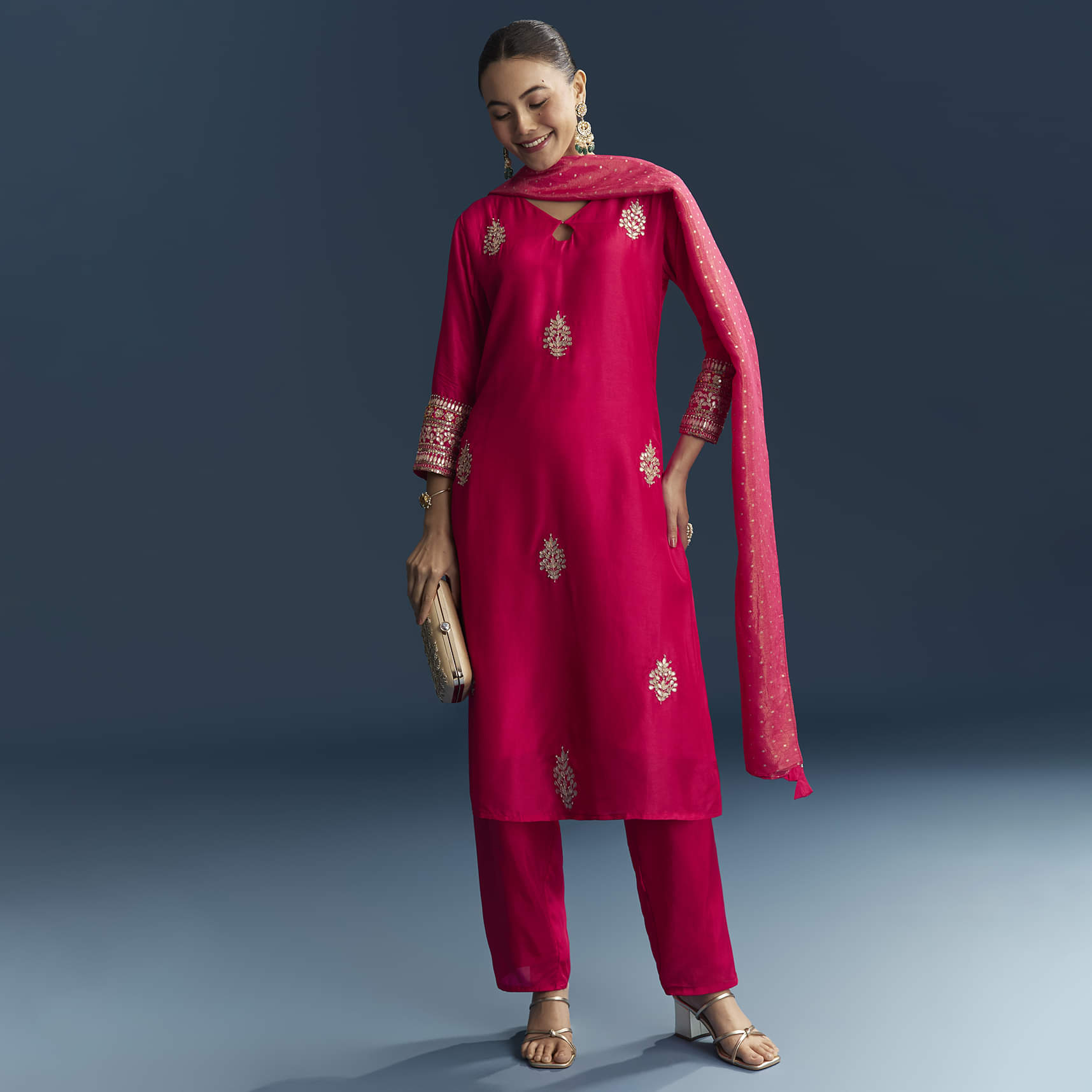pink_silk_kurta_set_with_gotta-sg343747-6_7.jpg
