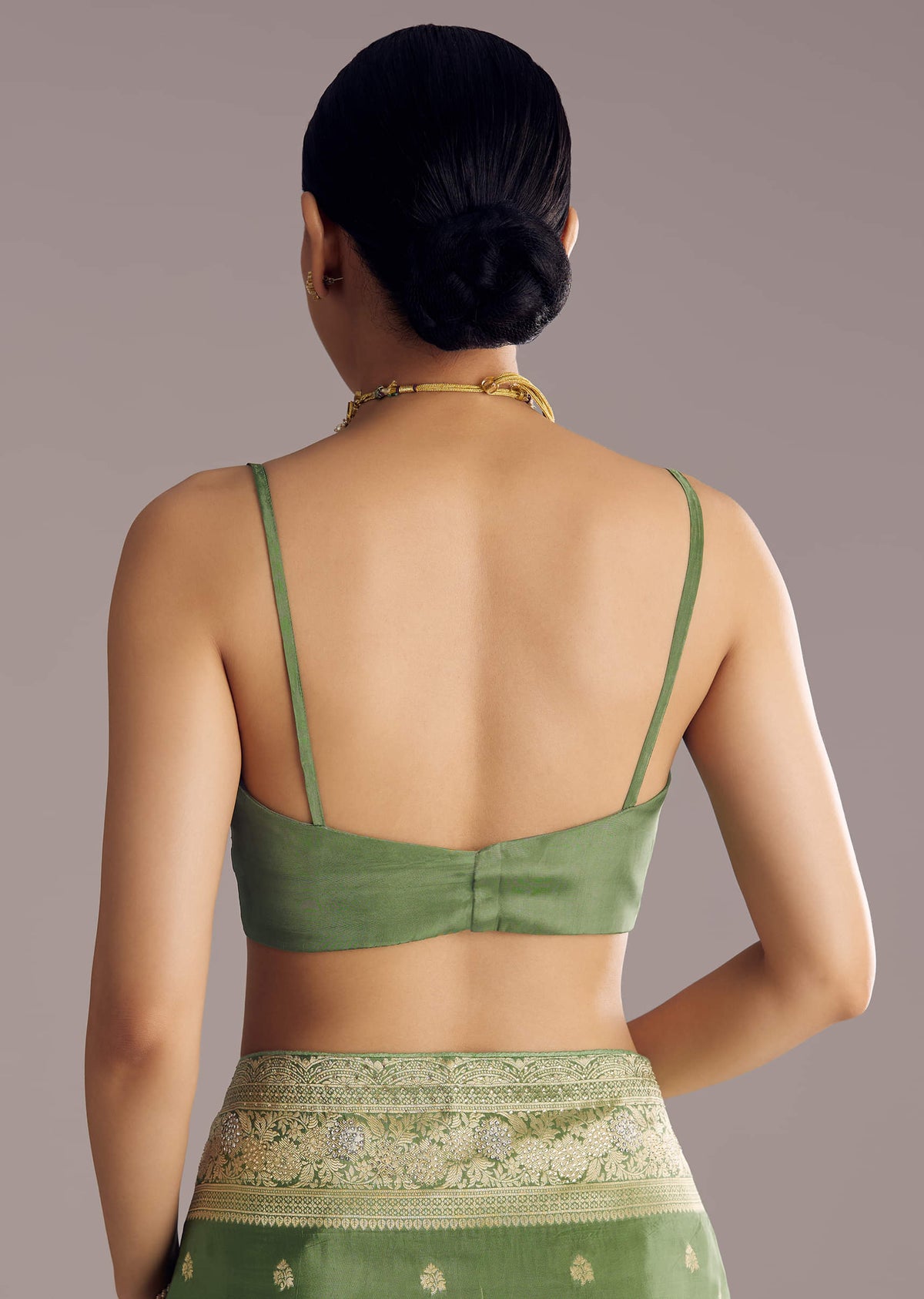 pista-green-saree-with-zari-weave-and-stone-embellishments-sg311935-8_26fdb072-e63e-41bb-8534-4acd4f138efe.jpg