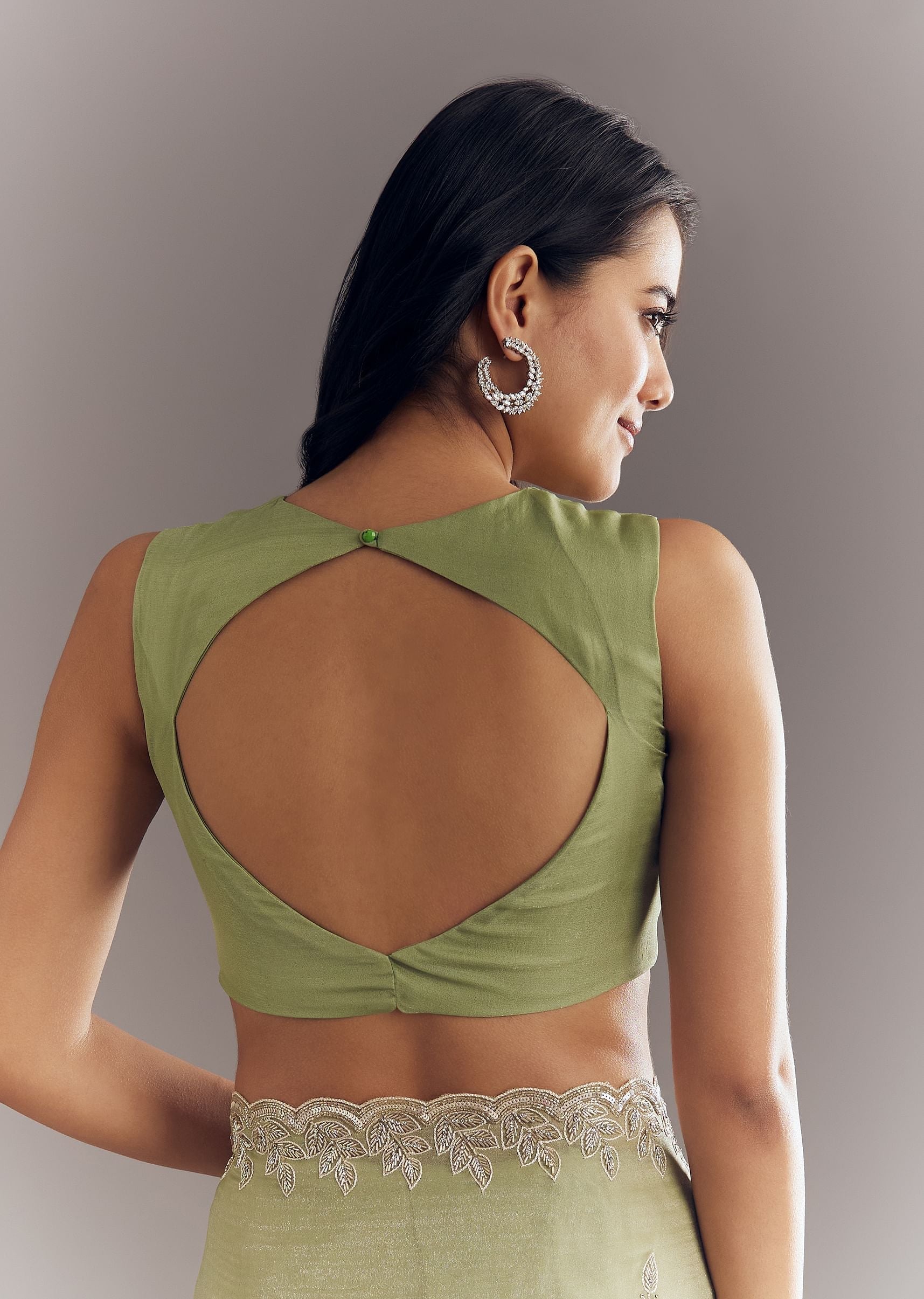 pista-green-tissue-saree-with-leaf-motif-embroidery-in-sequins-and-cutdana-sg294562-8_d3b19c96-8956-49d4-9d19-611873602c68.jpg