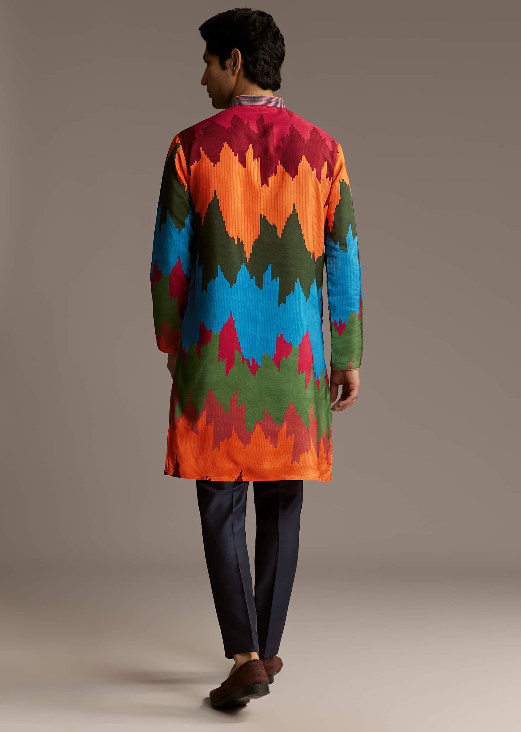 poppy-multicolour-silk-kurta-set-for-men-with-vibrant-zigzag-print-sg321244-5.jpg
