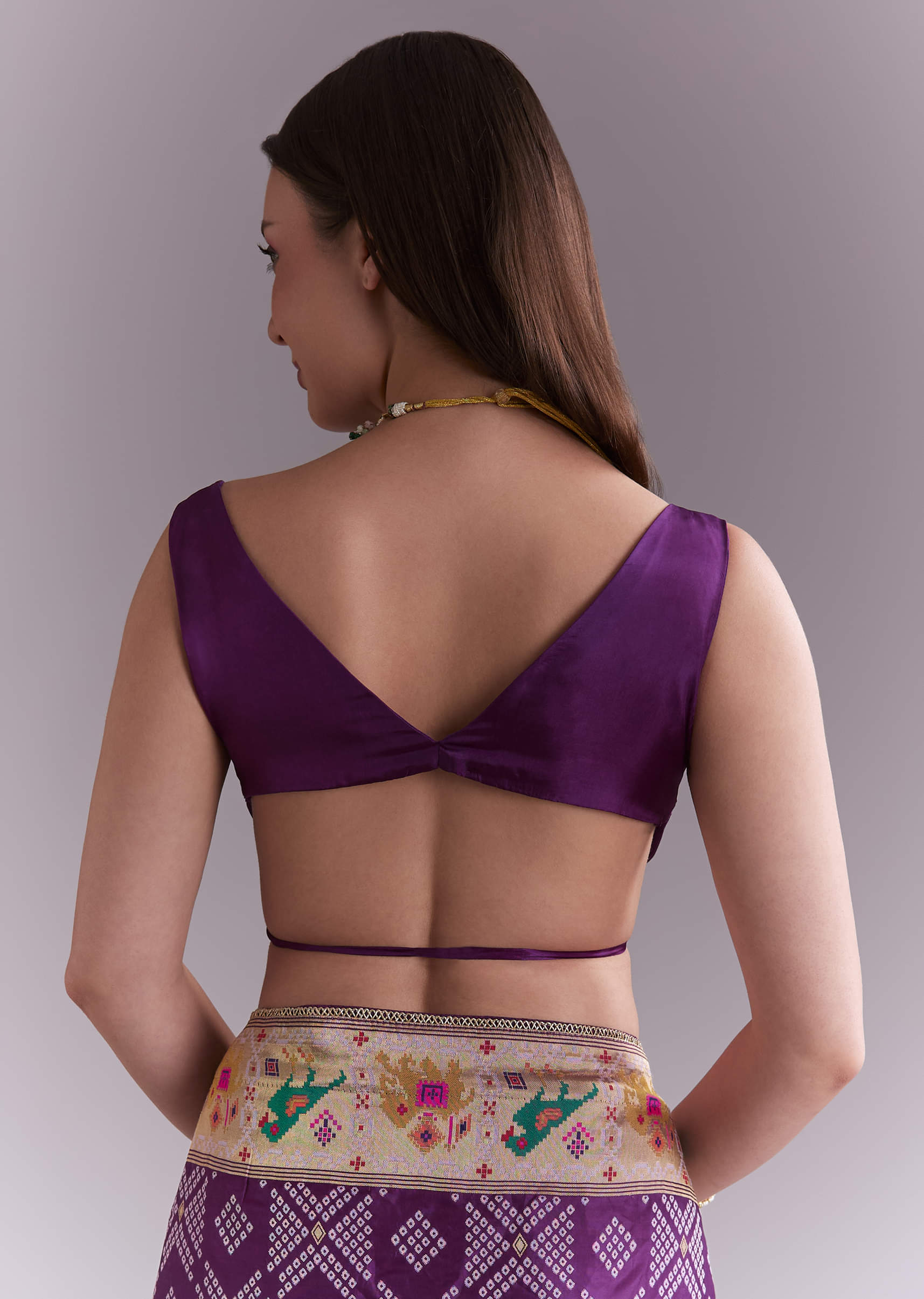 purple-silk-saree-with-zari-border-and-multicolour-motifs-sg351905-8.jpg