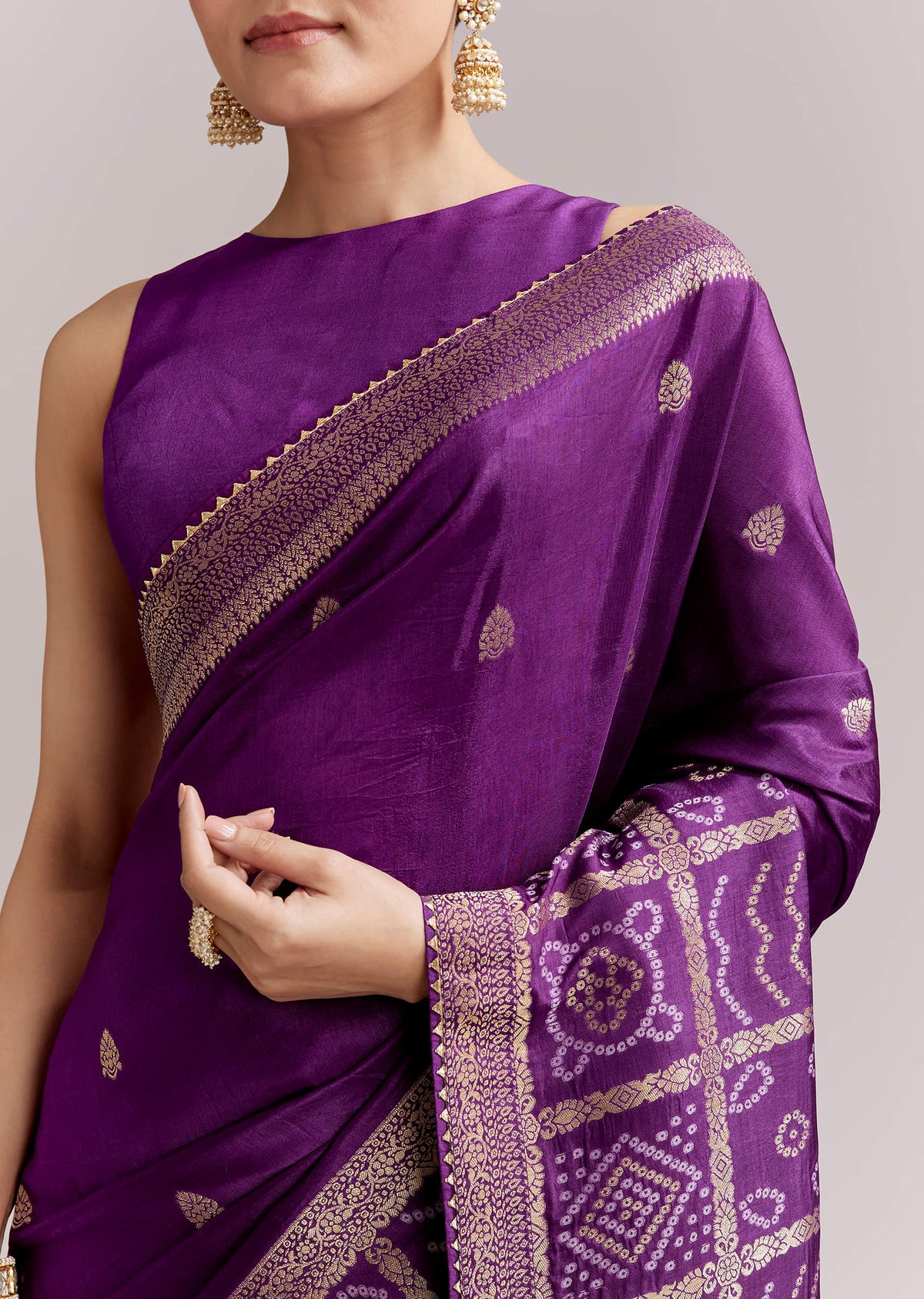 purple-silk-woven-bandhani-saree-with-zari-borders-sg351916-2.jpg