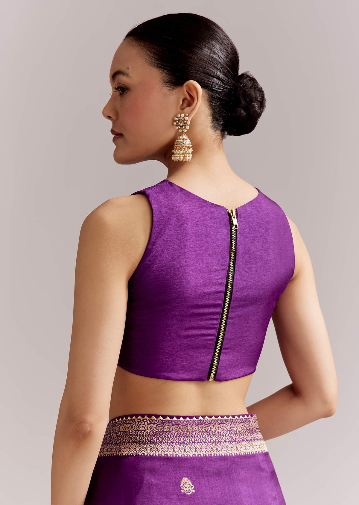 purple-silk-woven-bandhani-saree-with-zari-borders-sg351916-8.jpg