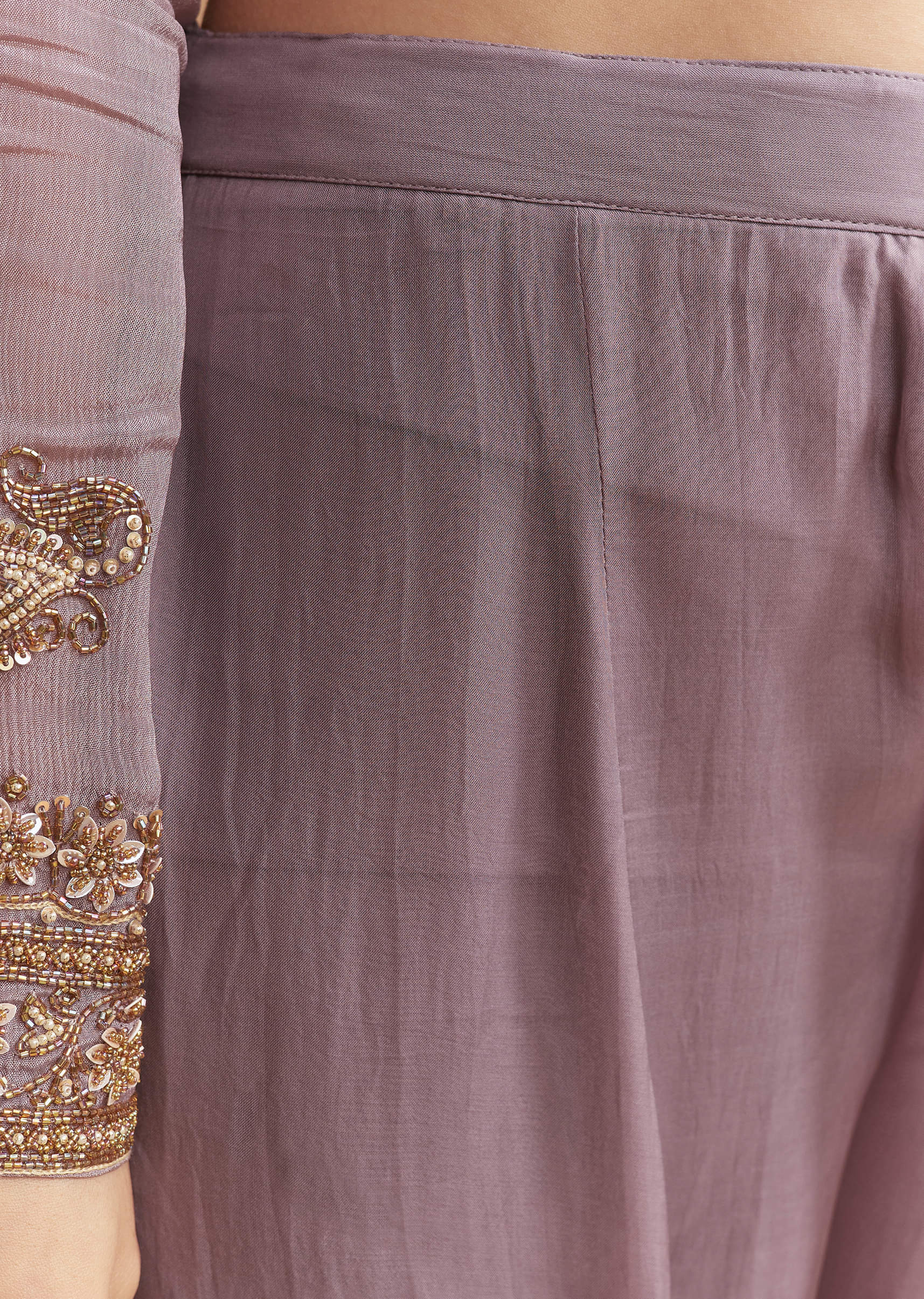 purple_chinon_palazzo_suit_with_moti_and_cutdana-sg362830-6_1.jpg