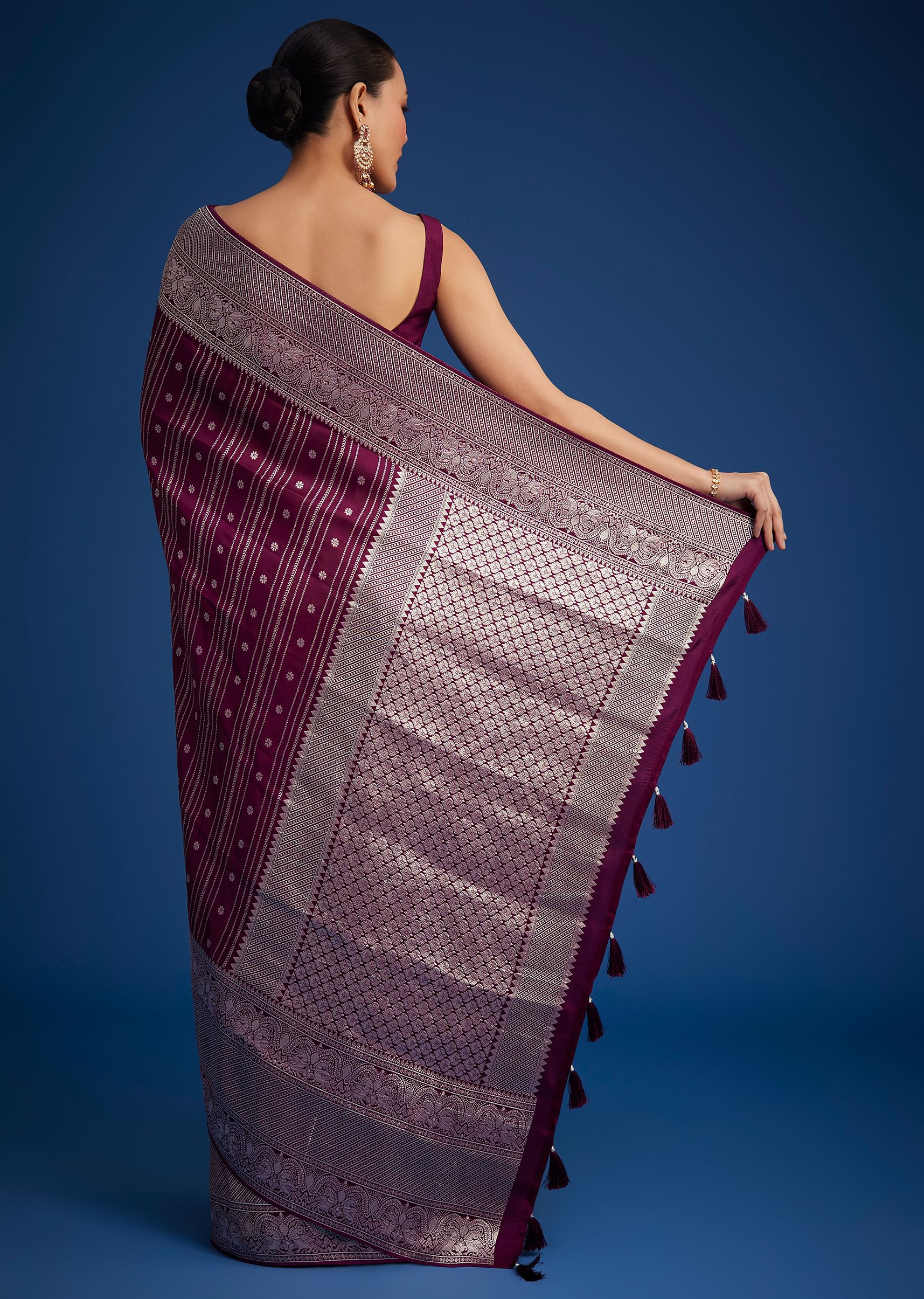 purple_dola_silk_saree_with_zari_woven_floral-sg276486_8_adf1caec-1ef6-4a94-983d-17aa25f52159.jpg