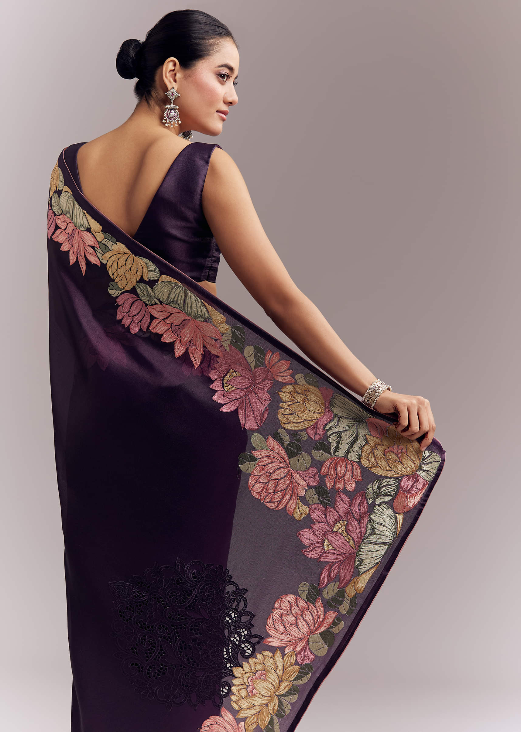 purple_organza_silk_saree_with_floral_resham_embroidery-sg346402-9_4.jpg