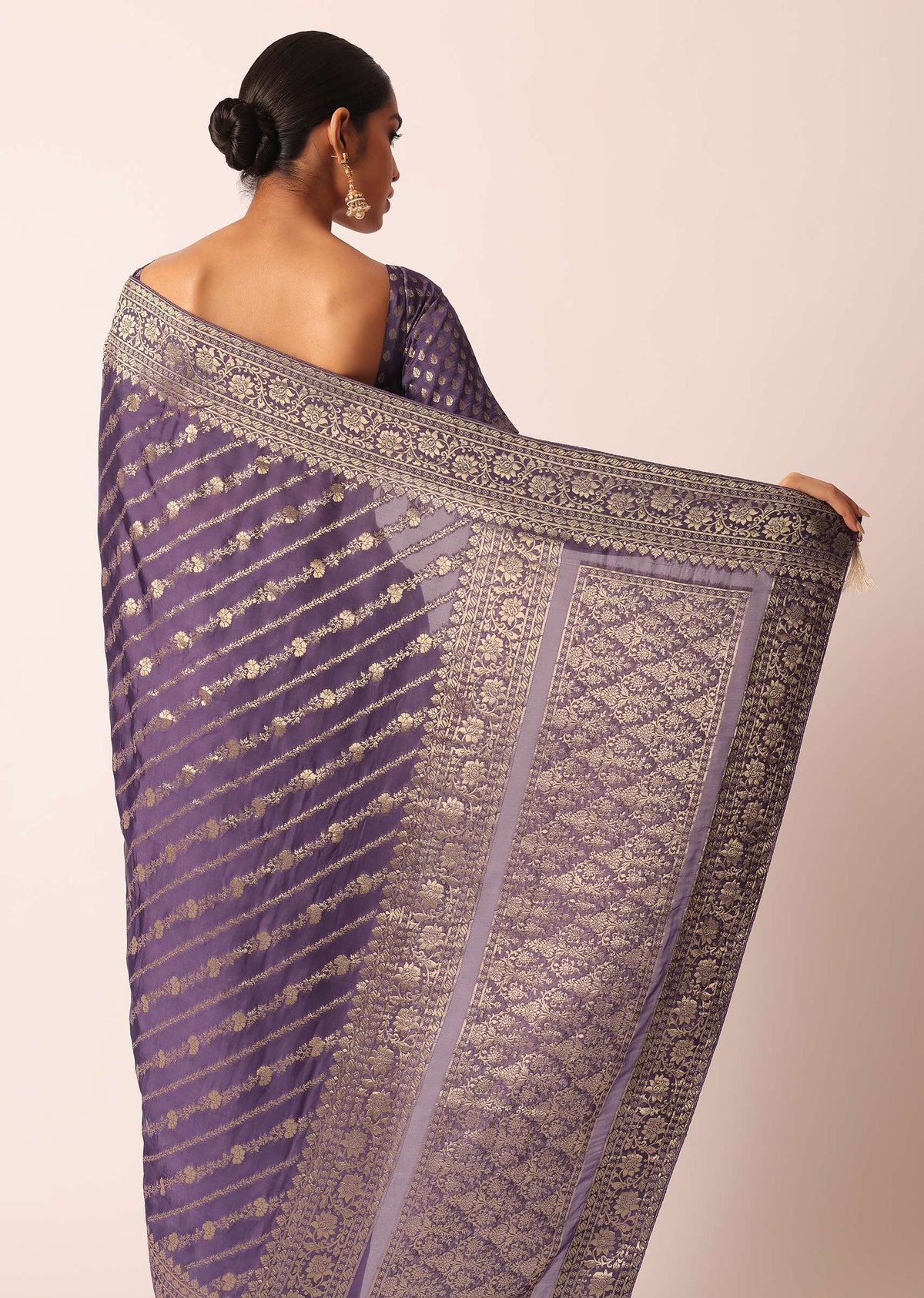 purple_saree_with_zari-sg182499_4_36976f30-c606-4a9e-bc0c-a46c939ebbeb.jpg