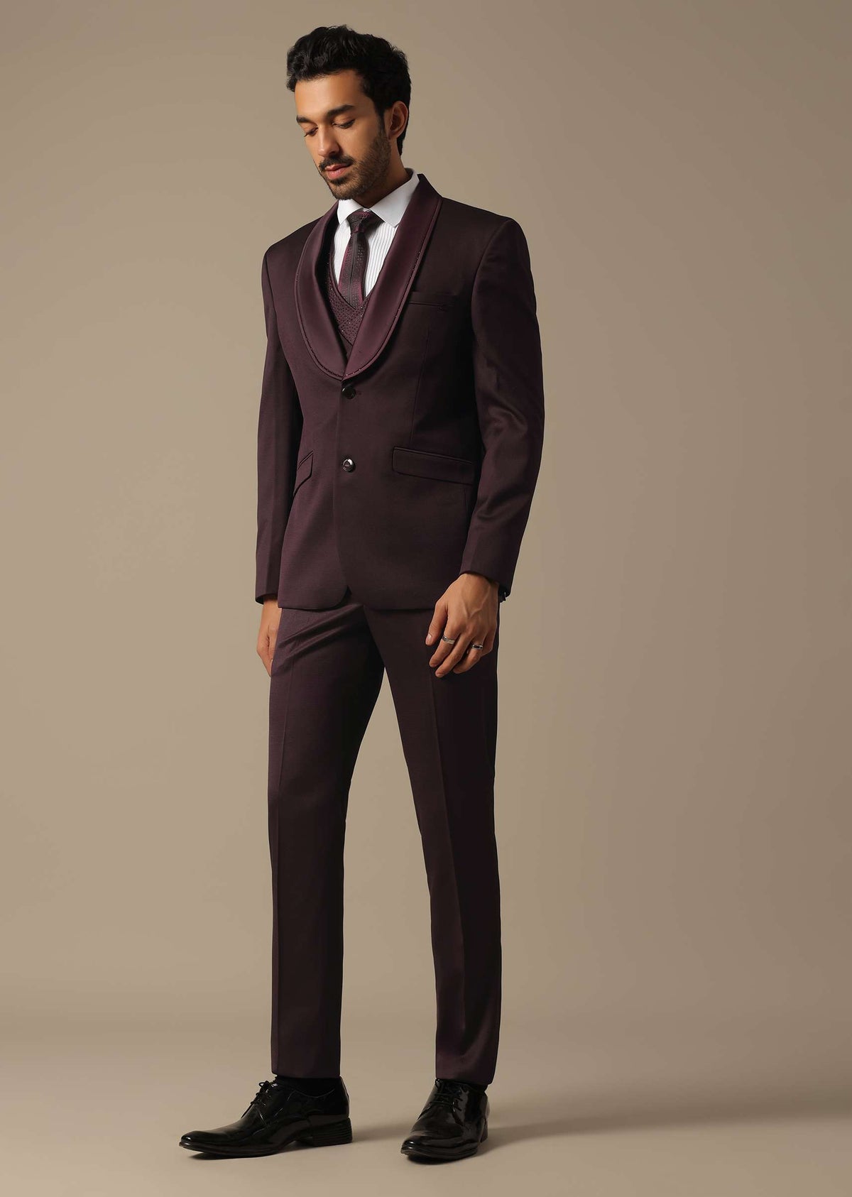 purple_tuxedo_with_intricate-sg201656_3_307fcbdd-eeb4-4498-8c37-d5ccf3dfccd8.jpg