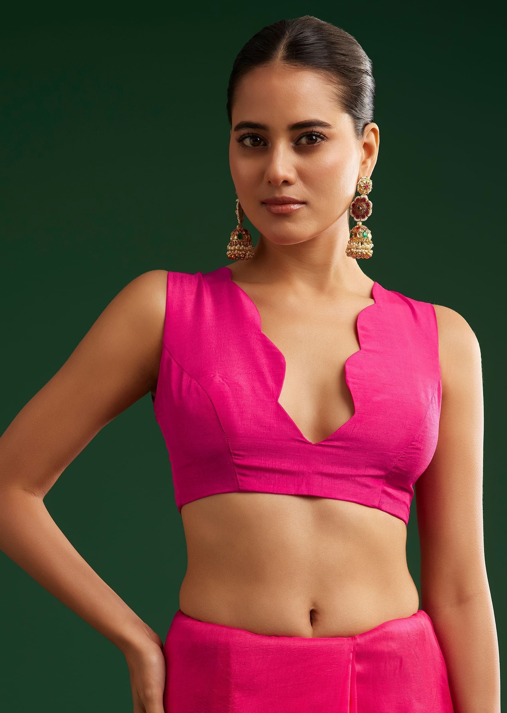 rani-pink-dola-silk-saree-with-zari-detailing-sg292420-7_e79d9e96-75c8-49c0-9f8b-b58a6d96ff99.jpg