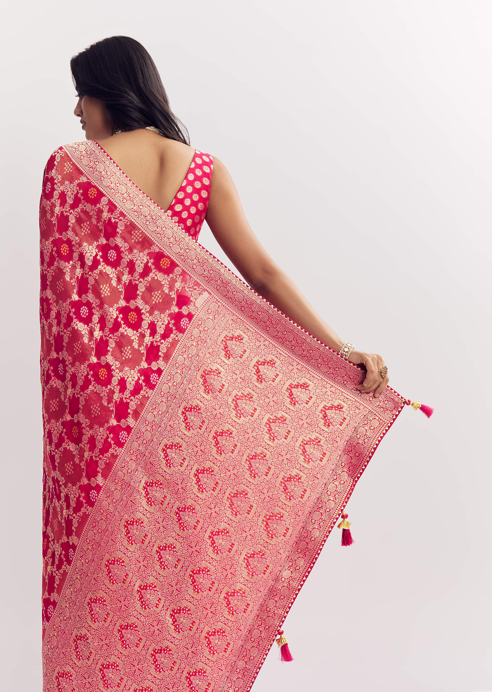 rani-pink-georgette-saree-with-zari-jaal-work-sg312400-4_d6cb389d-1ef9-49f4-b158-8e4761e69c68.jpg