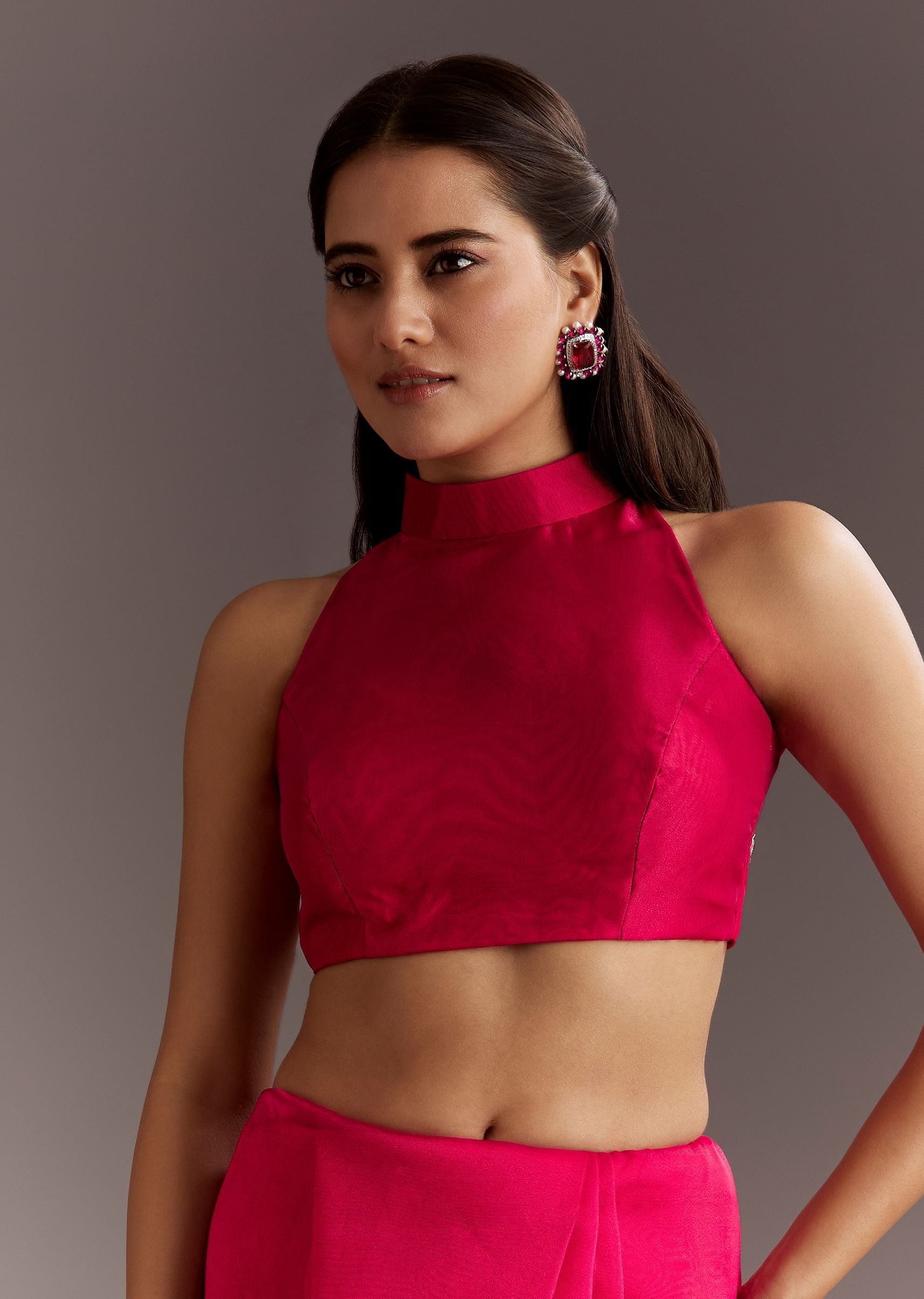 rani-pink-glass-tissue-saree-with-cutdana-and-sequins-scallop-border-sg291263-7_b97166b1-0089-4b74-94e0-35a64b3d5d72.jpg