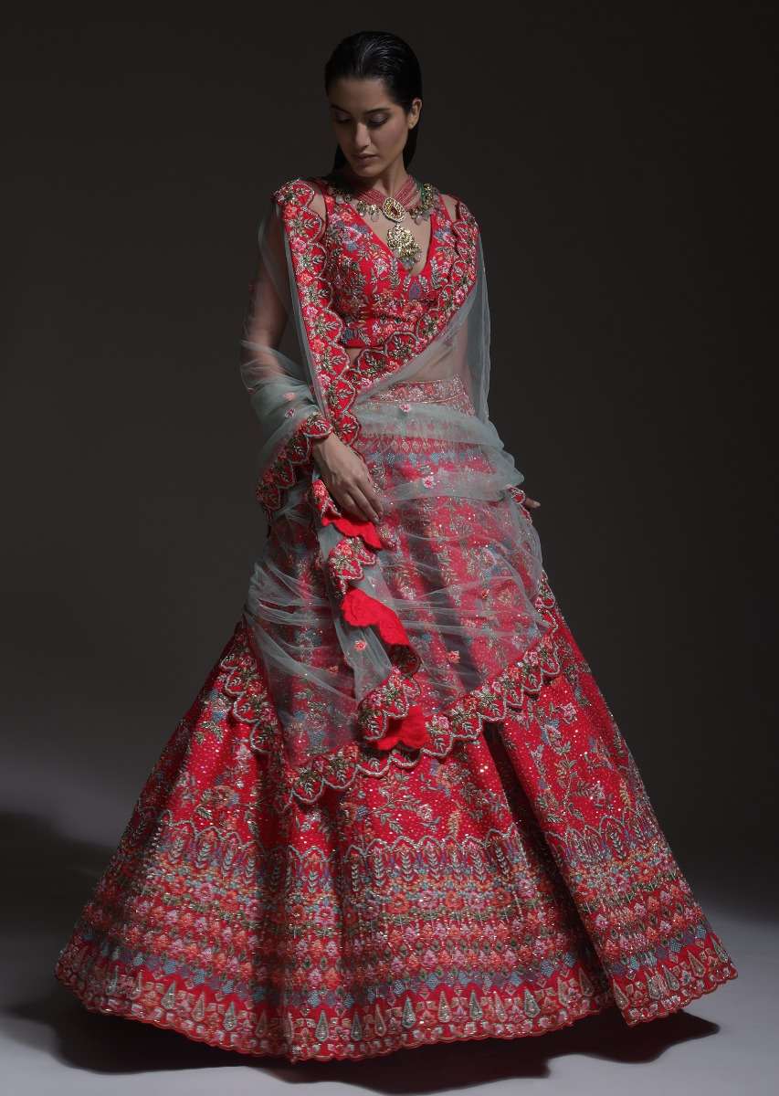 rani-pink-heavy-embroidered-lehenga-with-resham-embroidered-floral-vines-and-heritage-border-online-kalki-fashion-m001ra342y-sg46939_8_d7ad1aca-9e62-447b-972f-d22e406a362d.jpg