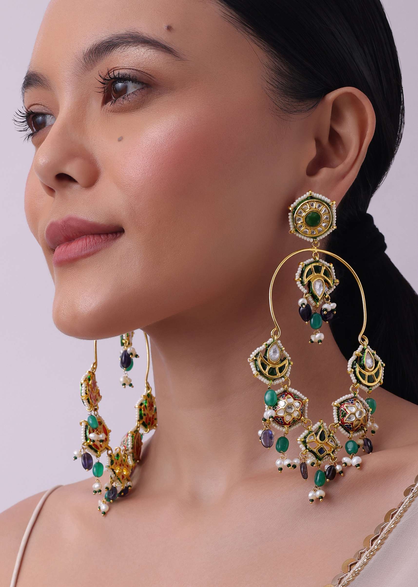 read_and_green_beaded-sg173607_5_8eef2f77-a2be-4b2e-a4d7-8f8171508cb0.jpg