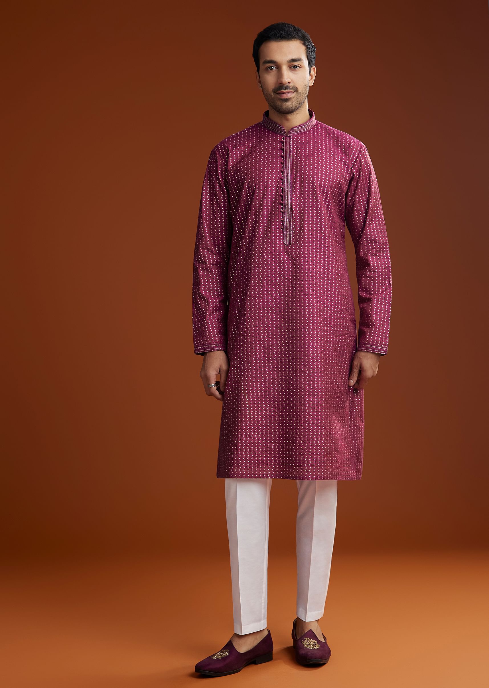 red-banarasi-silk-kurta-pant-set-sg310908-2_0c06cd13-9bd9-4b61-9b99-1d98f5ed6ac2.jpg