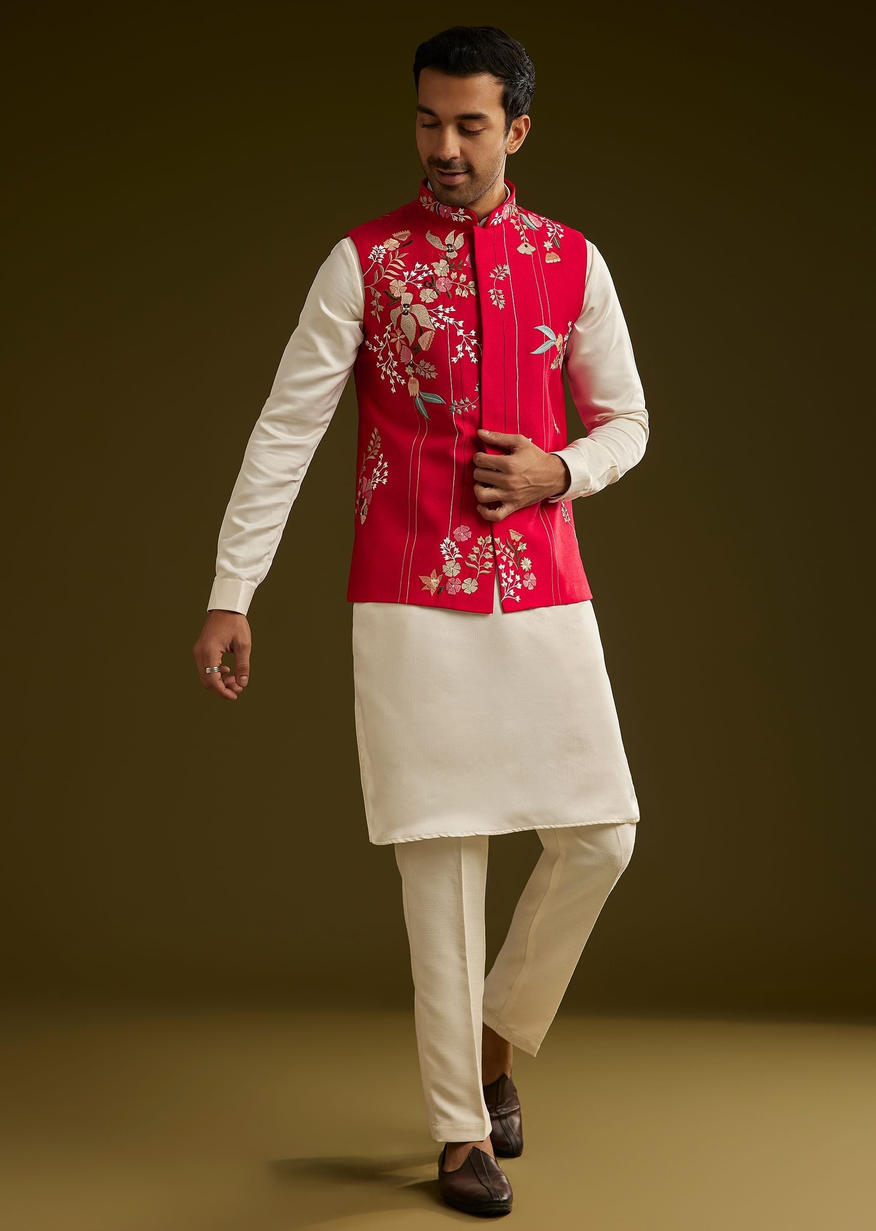 red-cotton-silk-kurta-set-with-nature-motif-jacket-sg309441-1_3b70e0ef-bd0f-492f-bfff-86dd0964df01.jpg