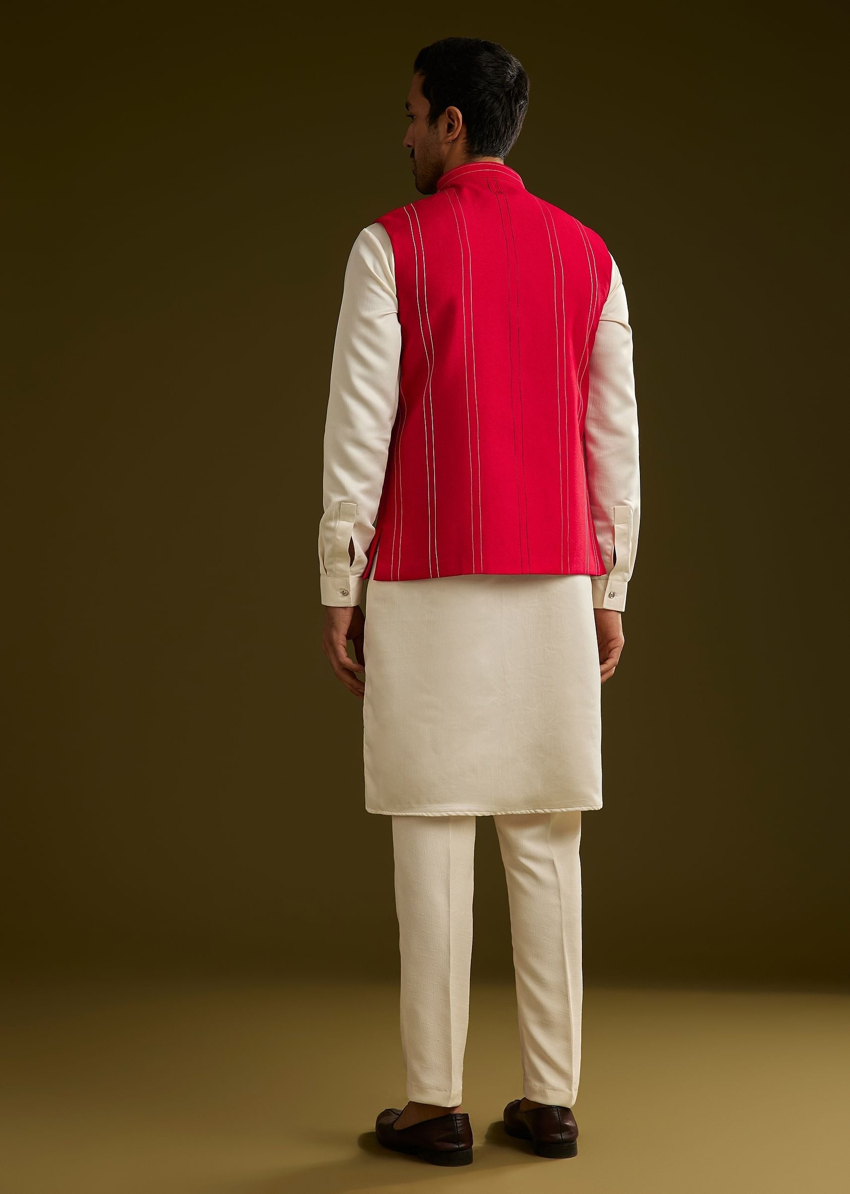 red-cotton-silk-kurta-set-with-nature-motif-jacket-sg309441-5_560d8765-2a26-4b63-8eaa-04465f11e893.jpg