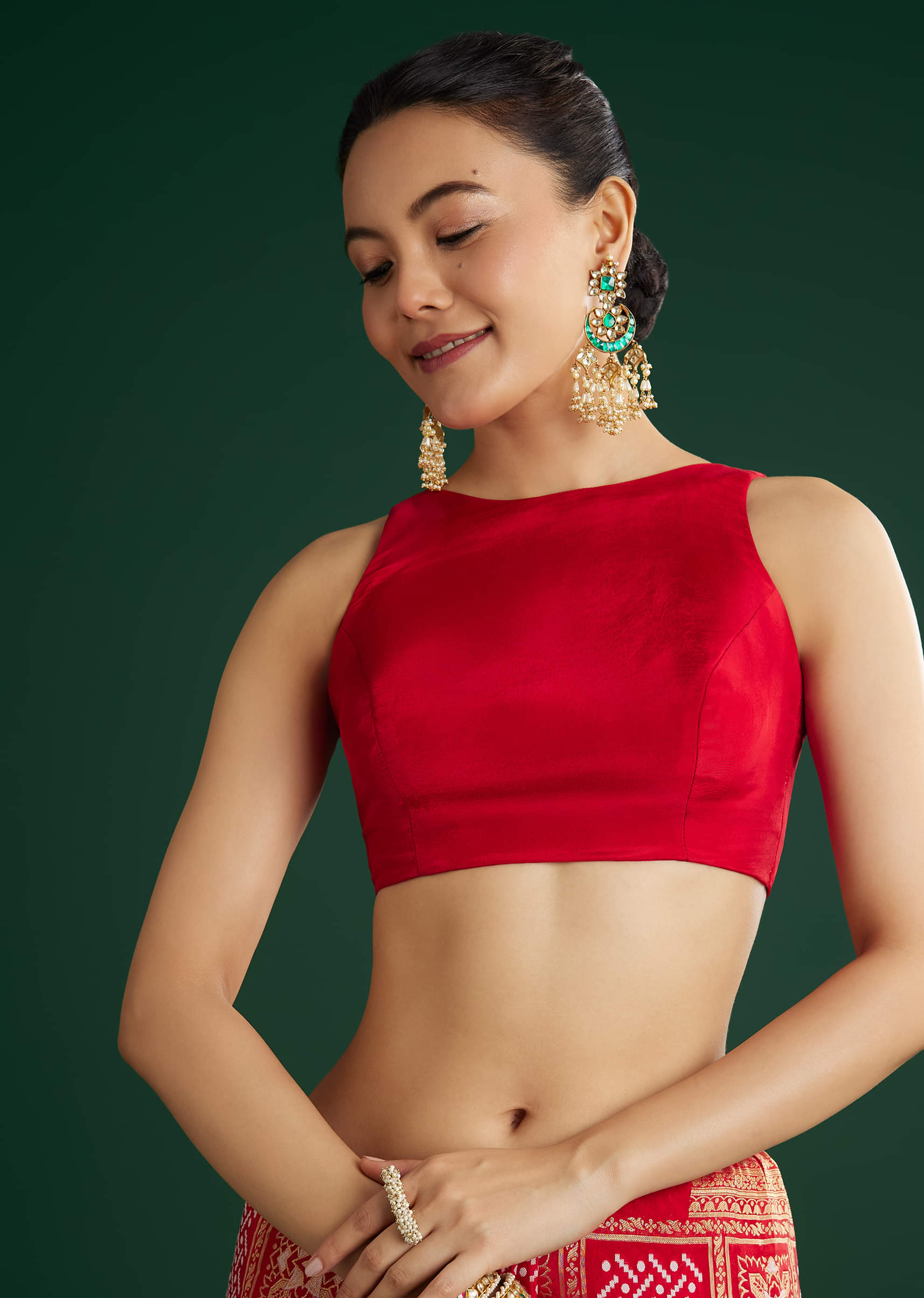 red-dola-silk-saree-with-woven-patola-sg311942-7_fd286a6d-5886-495c-951f-7a09983aea48.jpg