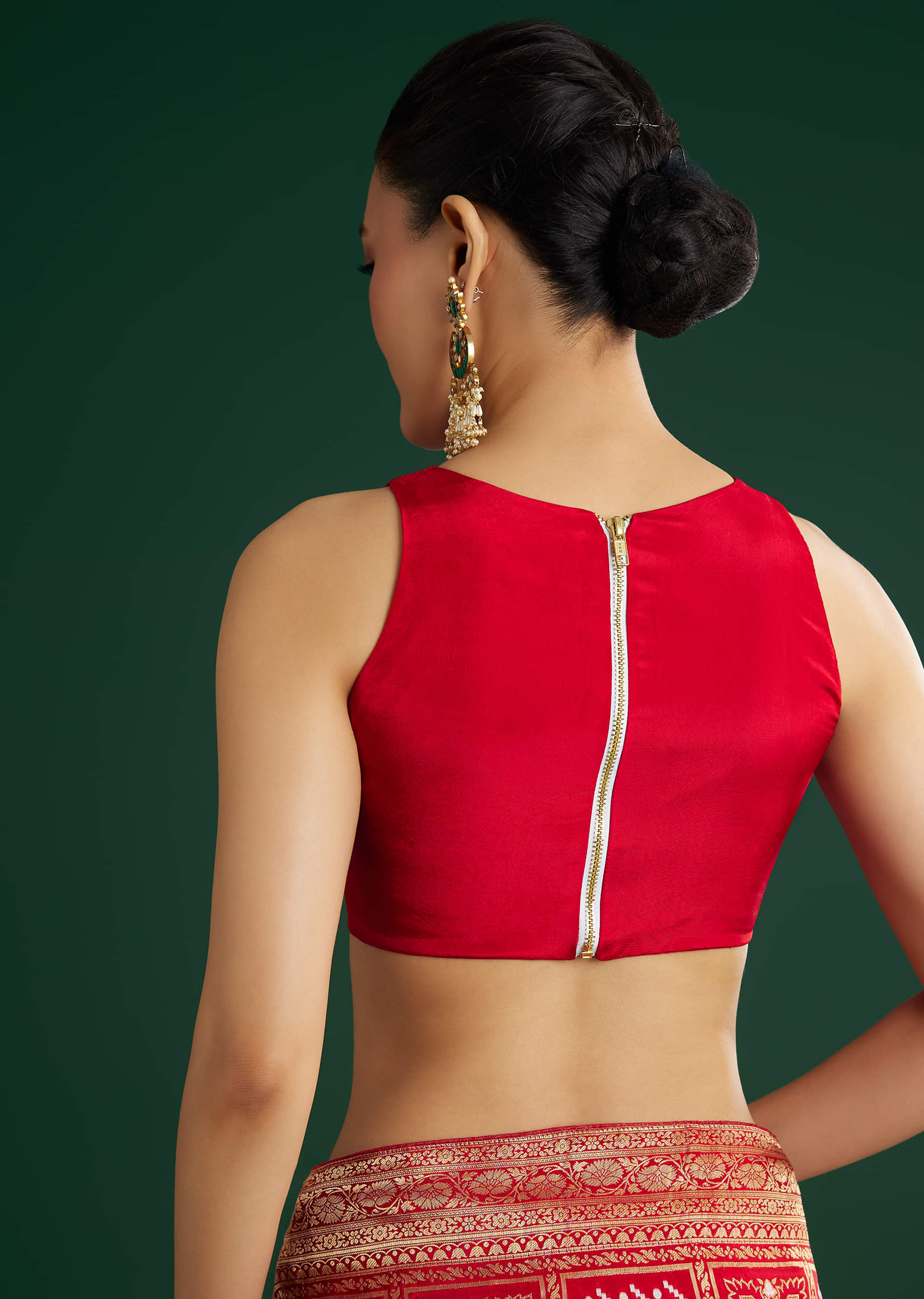 red-dola-silk-saree-with-woven-patola-sg311942-8_de6dd72d-631a-4053-a738-4d6a555db147.jpg