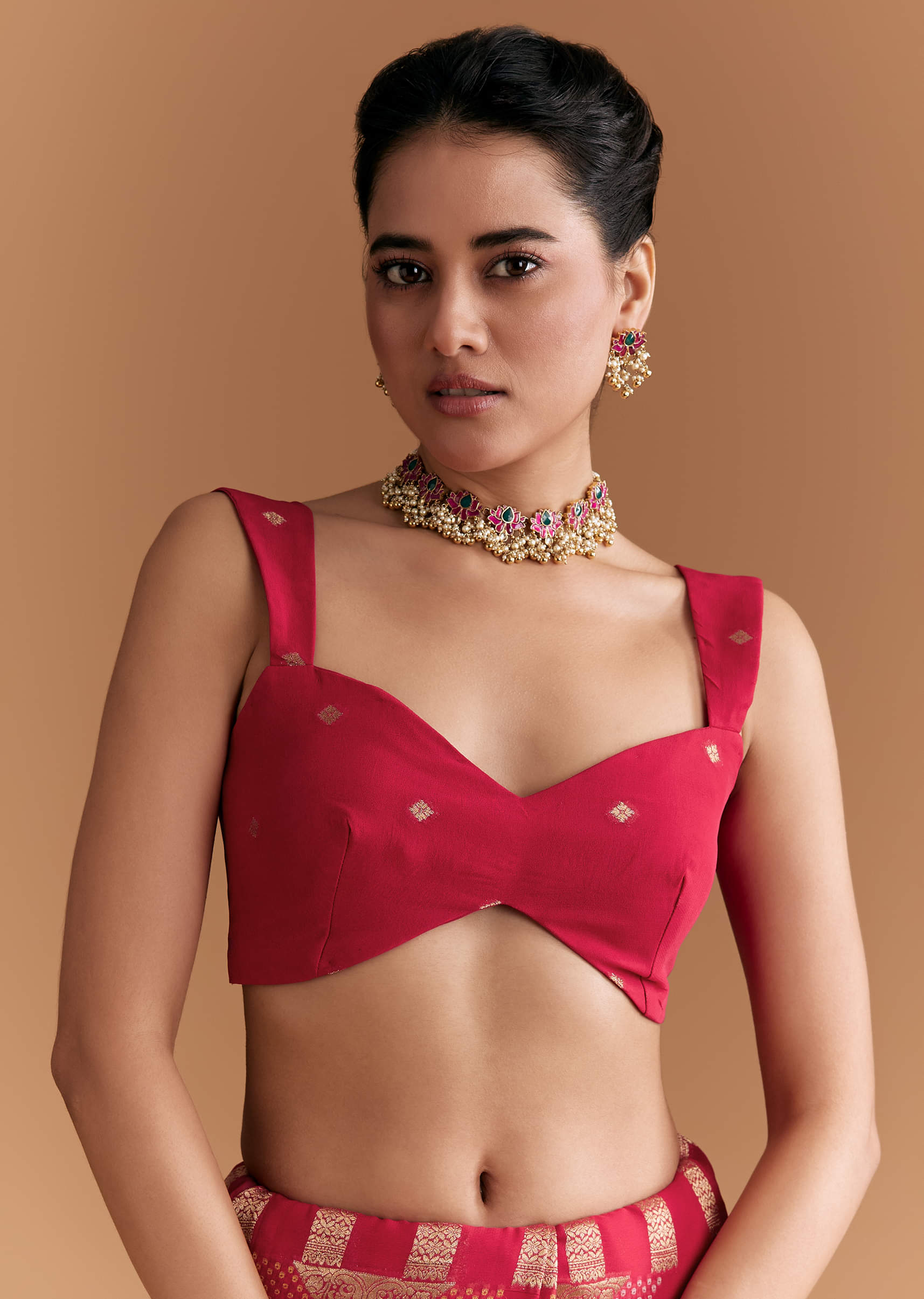 red-khadhi-georgette-saree-with-geometric-motifs-in-zari-work-sg346190-7.jpg
