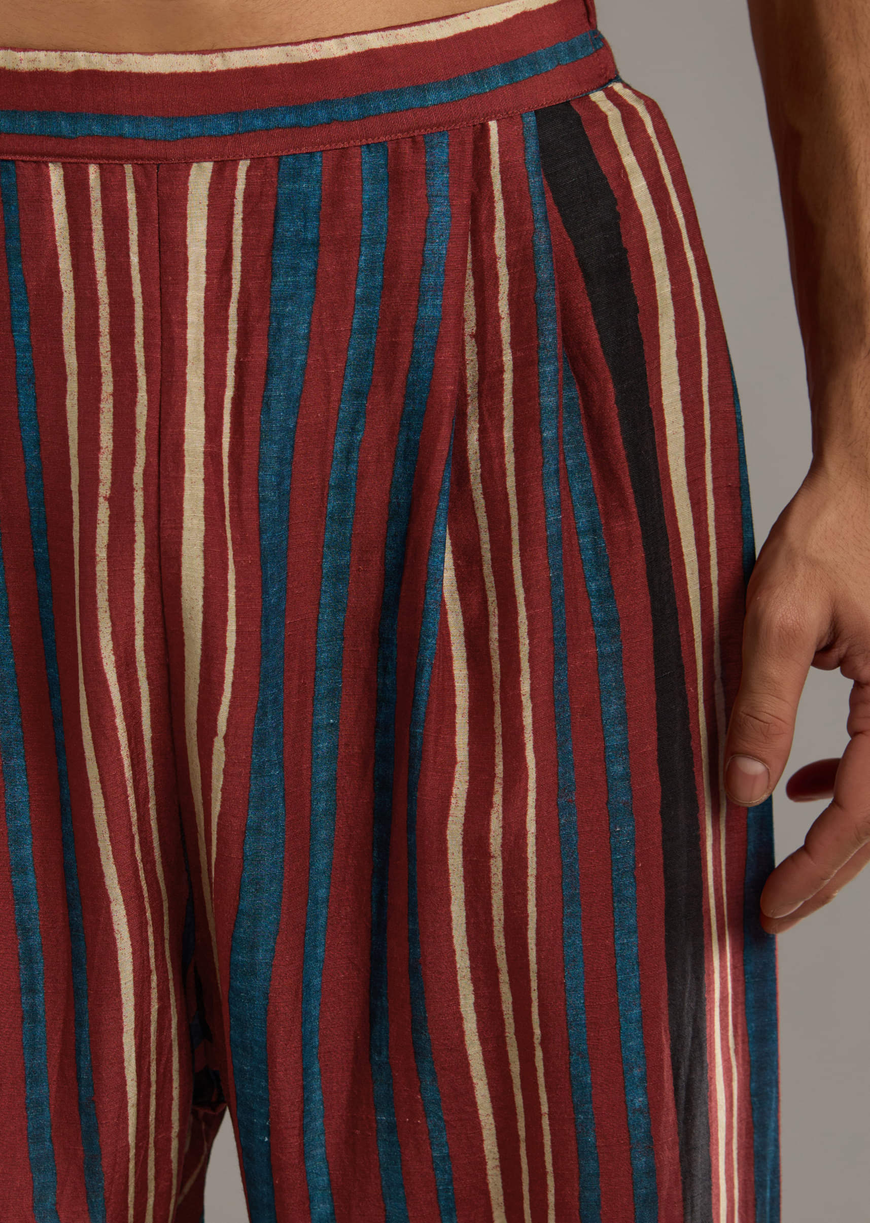 red-linen-kurta-jacket-set-for-men-with-hand-block-ajrakh-print-sg359204-7.jpg
