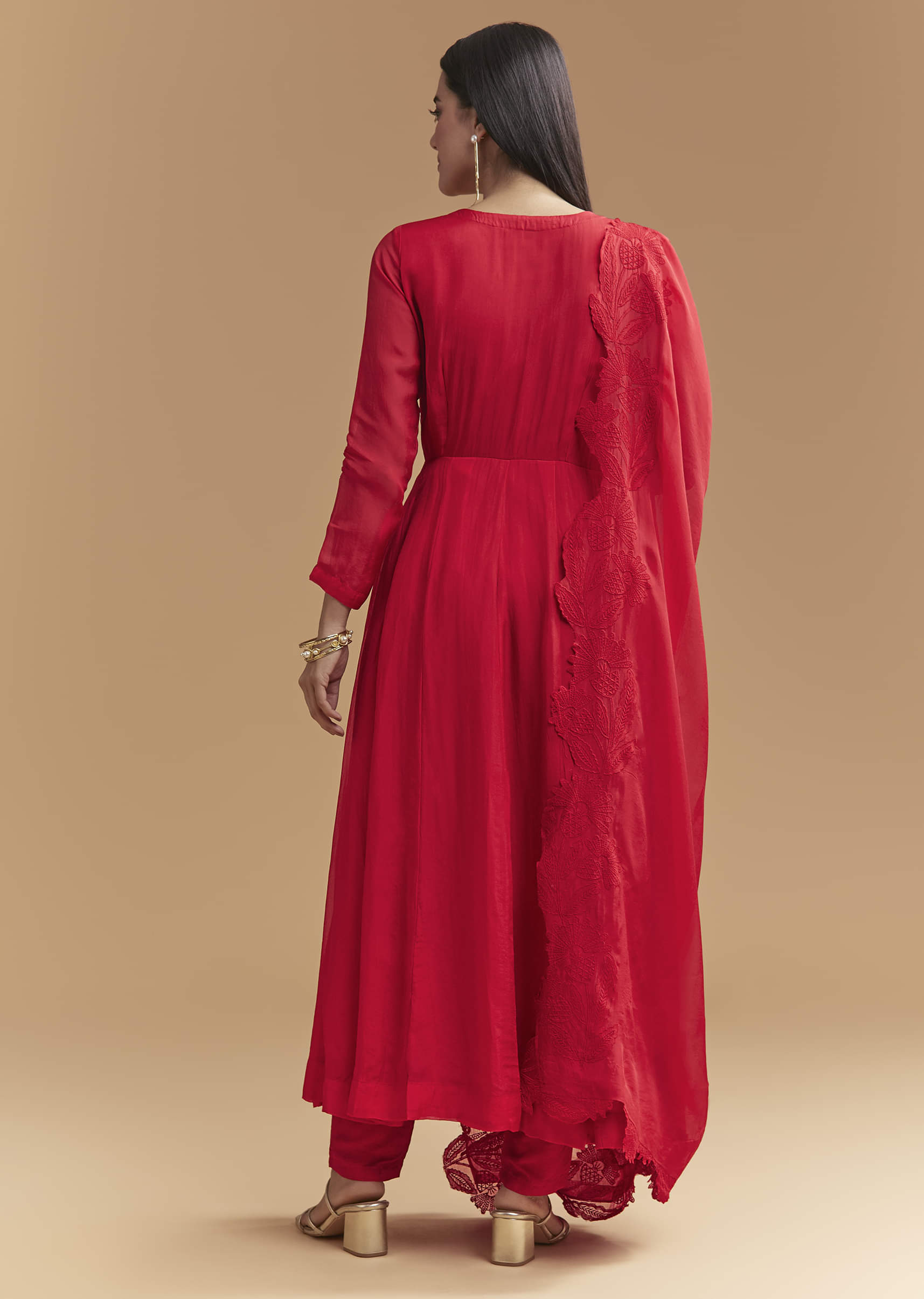 red-organza-anarkali-suit-with-intricate-resham-work-sg346981-5.jpg