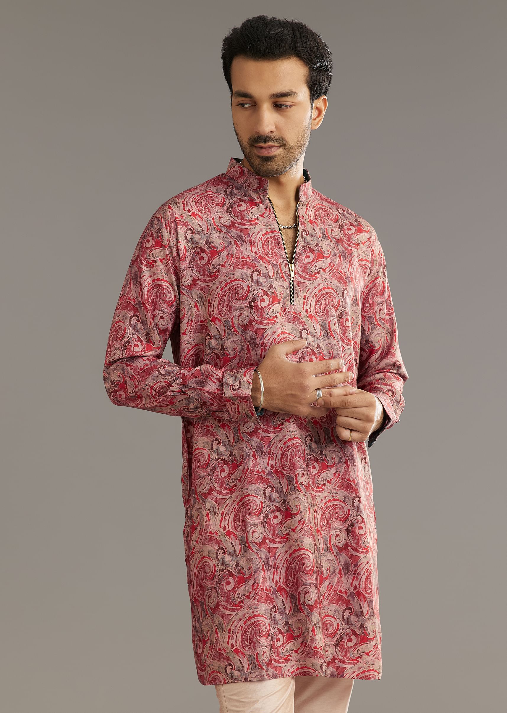 red-pashmina-silk-zipper-kurta-set-with-paisley-swirl-print-sg302269-4_3_6938cb24-09b8-4660-8337-090f33af811a.jpg