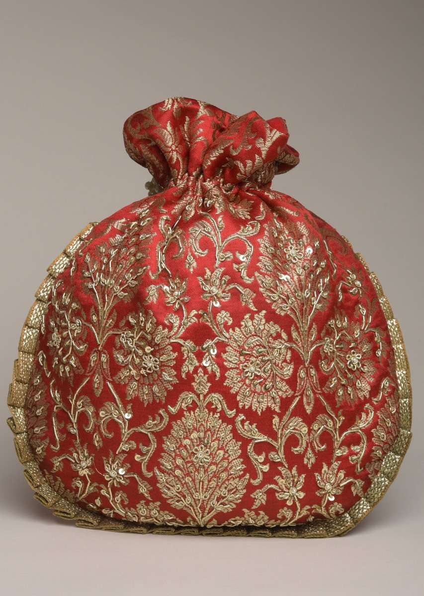 red-potli-bag-in-brocade-silk-with-zardosi-embroidery-in-floral-design-online-kalki-fashion-j017brocadedoublesidey-sg54849_6_b24a6334-80fc-45ba-bbde-29c3607bdc27.jpg