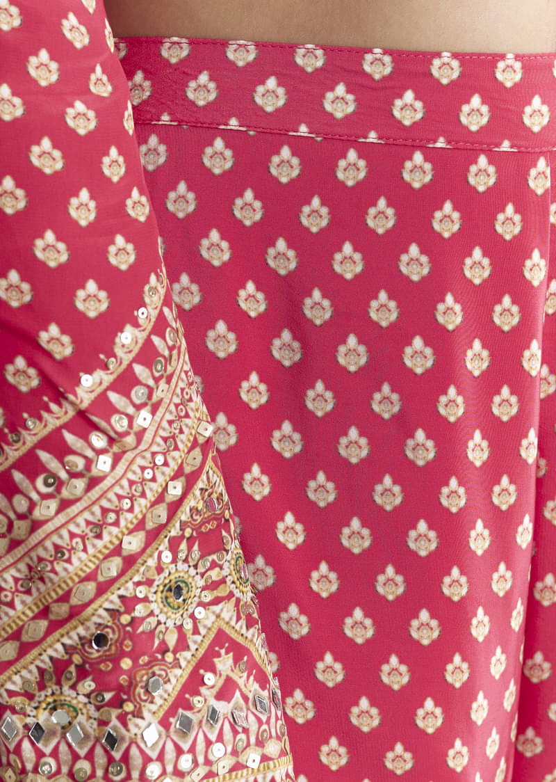 red-printed-sharara-set-sg325113-6_7e97deb5-64e6-4c42-b269-50f97d793b57.jpg