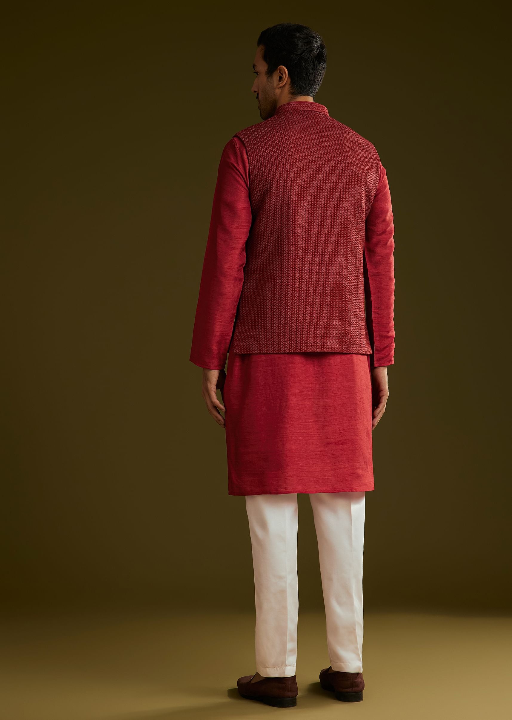 red-rayon-kurta-jacket-set-sg310116-5_c79742f7-81dc-4325-8695-a6e4eda41f5a.jpg