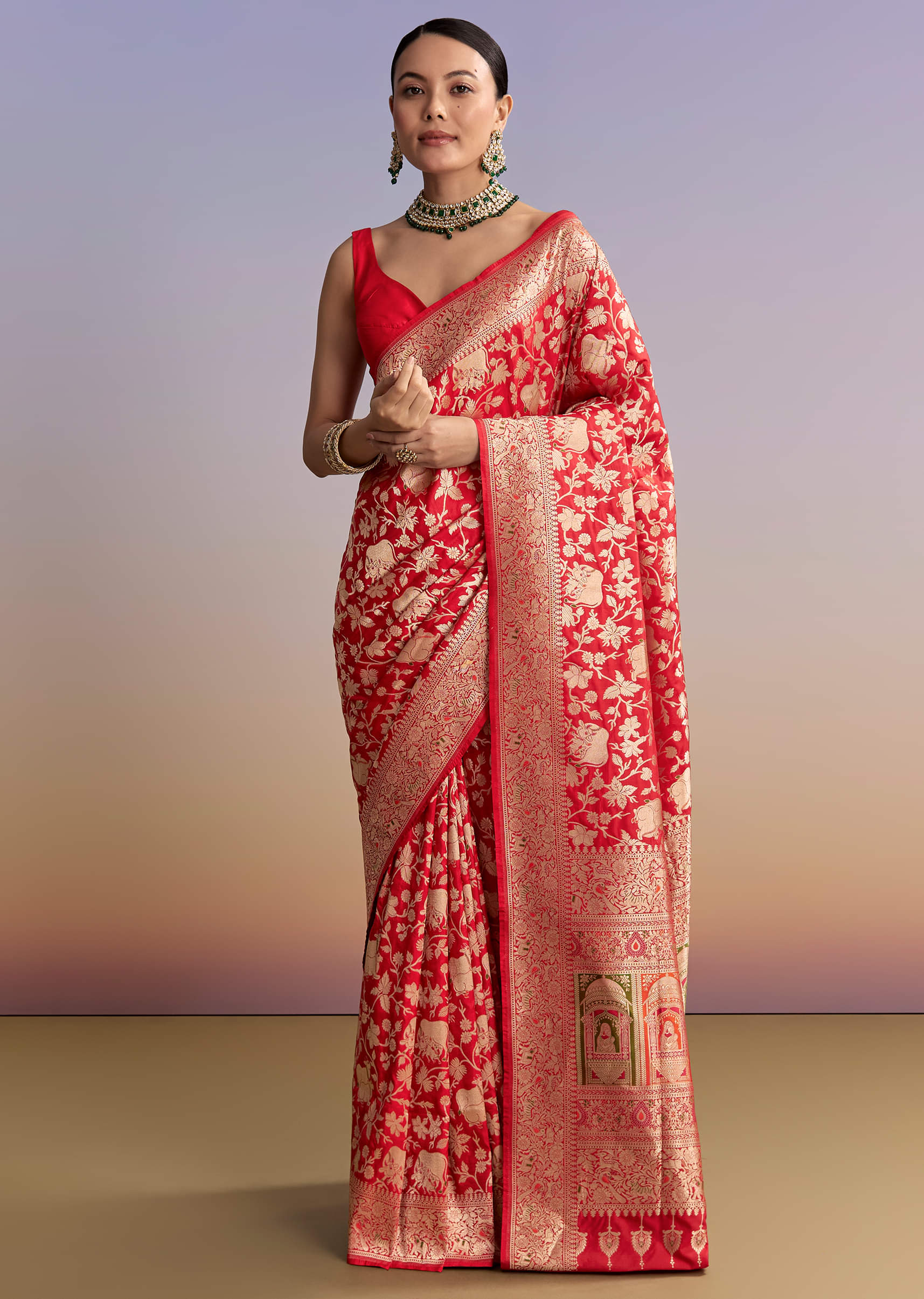 red-silk-handwoven-banarasi-saree-with-floral-zari-jaal-work-sg342739-3.jpg