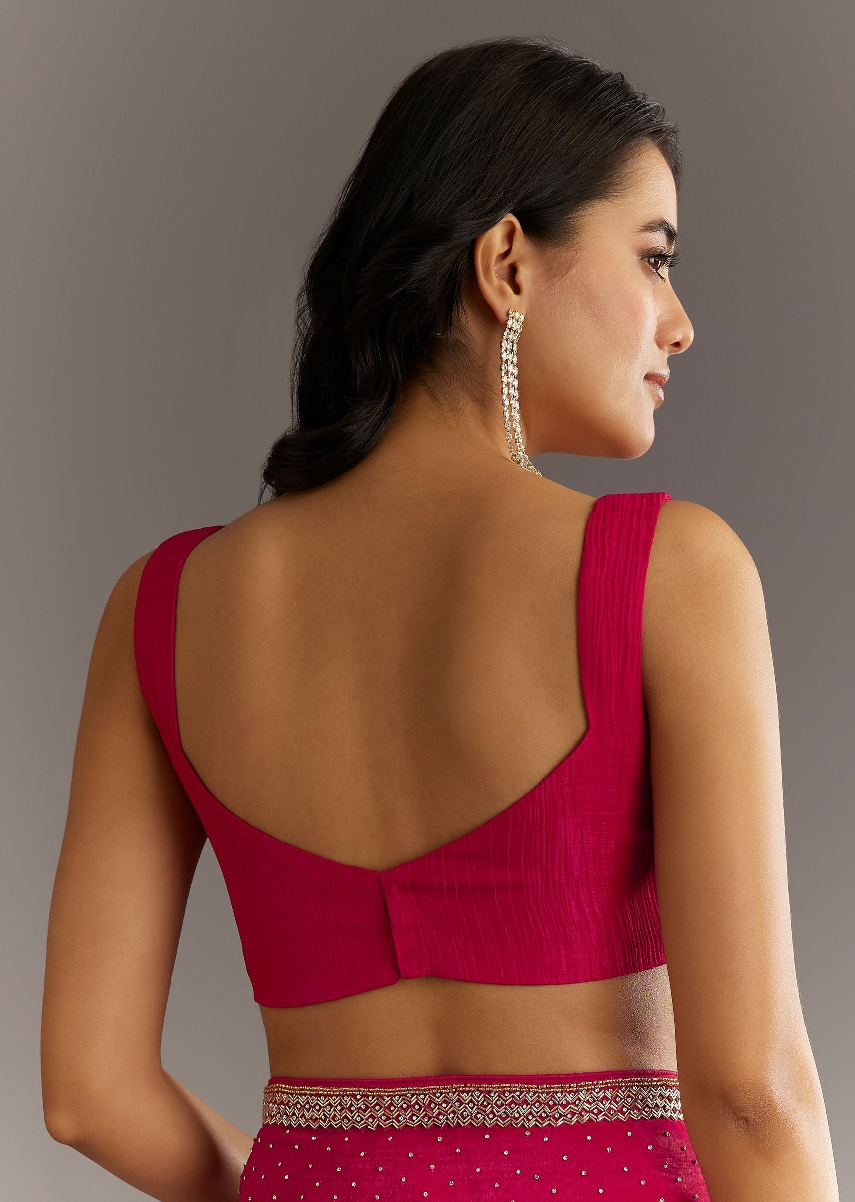 red-stone-embellished-crushed-tissue-saree-with-cutdana-embr-sg294674-8_62abdbfc-e5c1-403b-9490-e50e7b025fb0.jpg