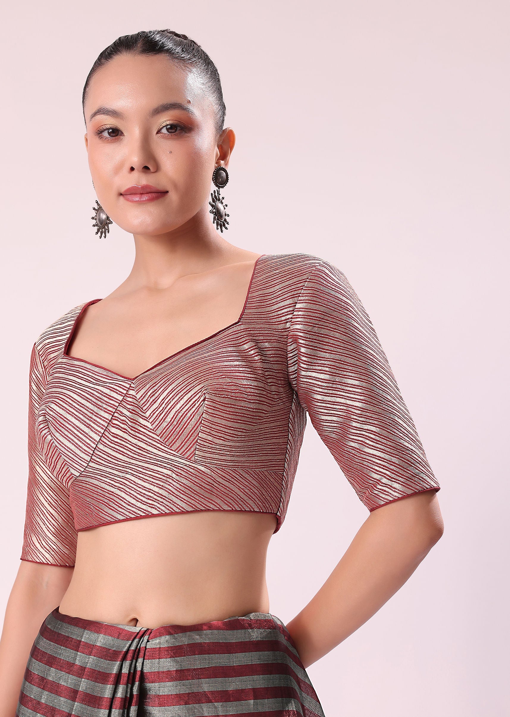 red_and_silver_striped_chanderi_tissue_saree_with_pipe-sg229870_11_a239a5e2-227d-4339-86b3-388f096f20e8.jpg