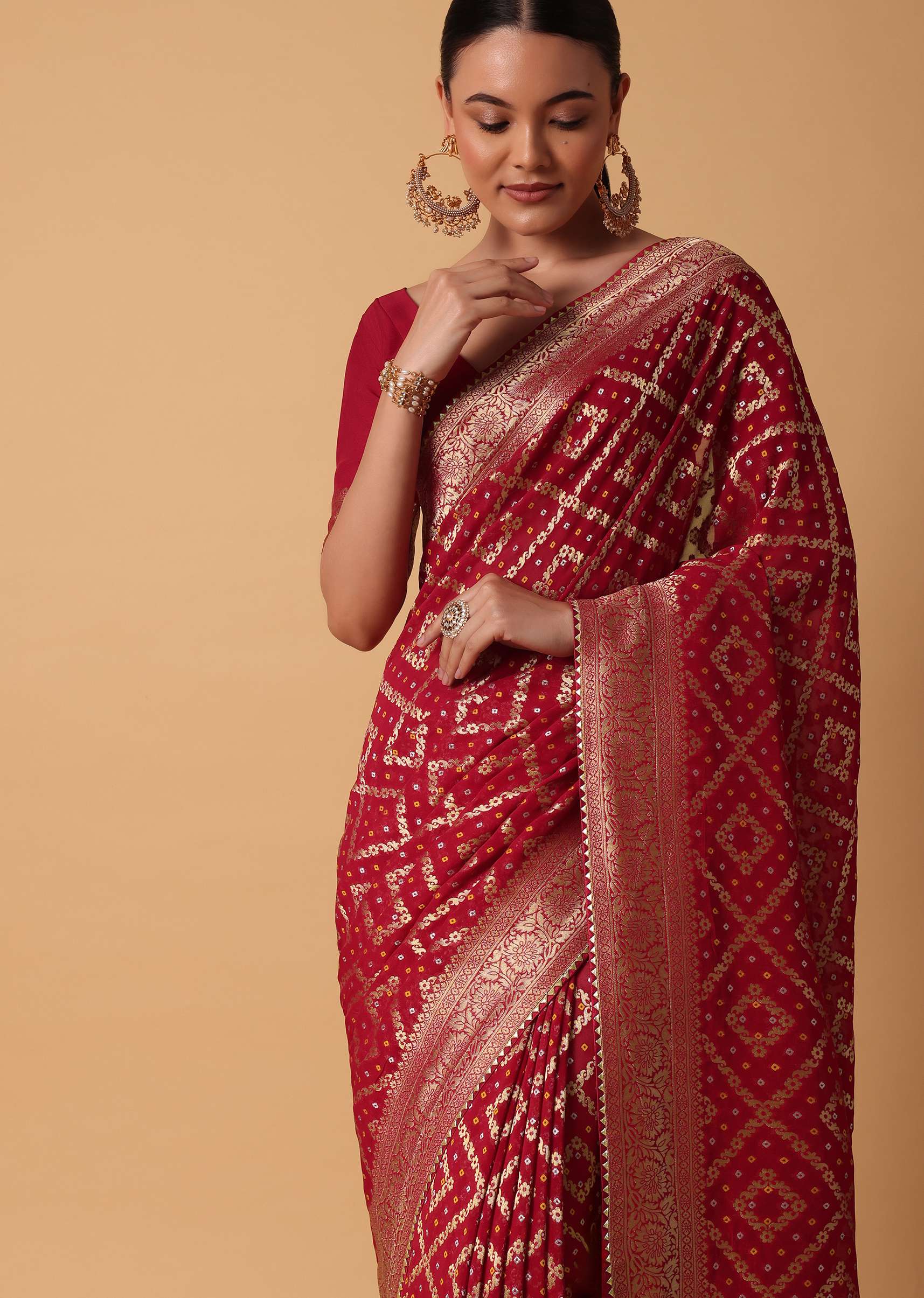 red_banarasi_georgette_saree_with_bandhani_weave-sg206469_7_5b7e8bb8-e796-412a-8715-7e624ed04204.jpg