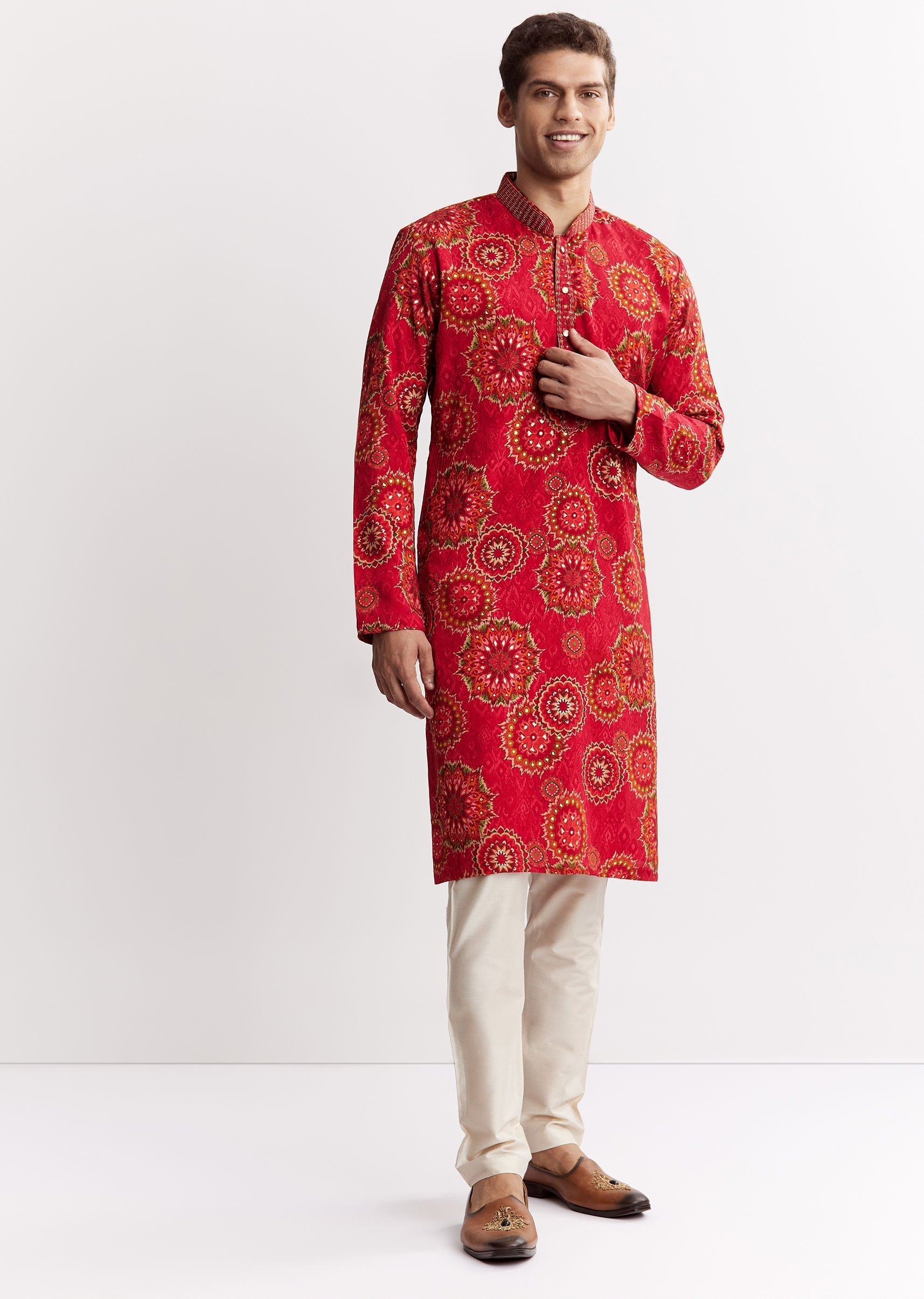 red_chanderi_printed_kurta_set_with_sequins-sg324008-1_6_f37f0558-3df6-4b3e-a45b-9d6c65e68057.jpg
